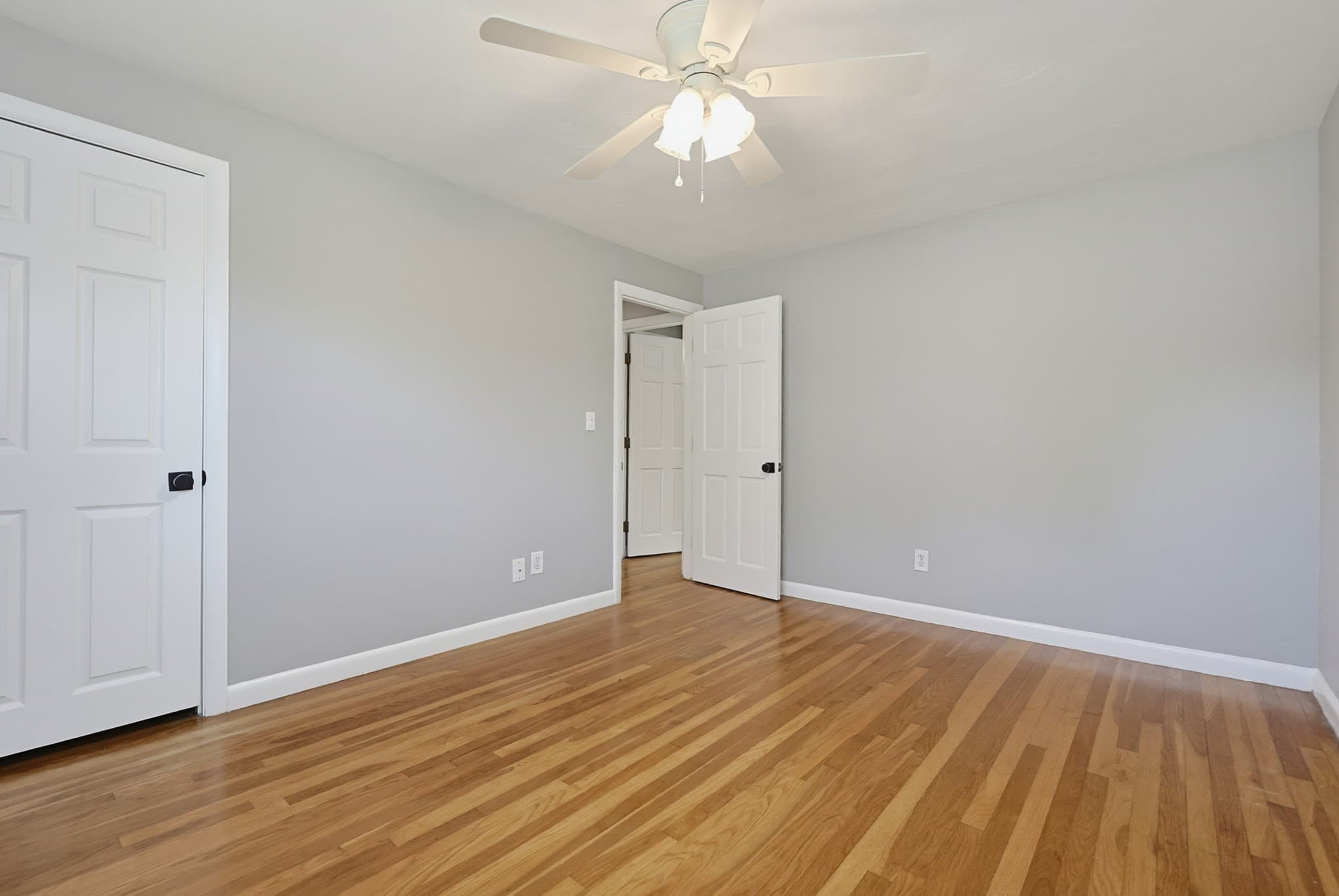 Single Family Residence at 8 Pontiac Rd, Walpole MA 02081, photo 21 of 37