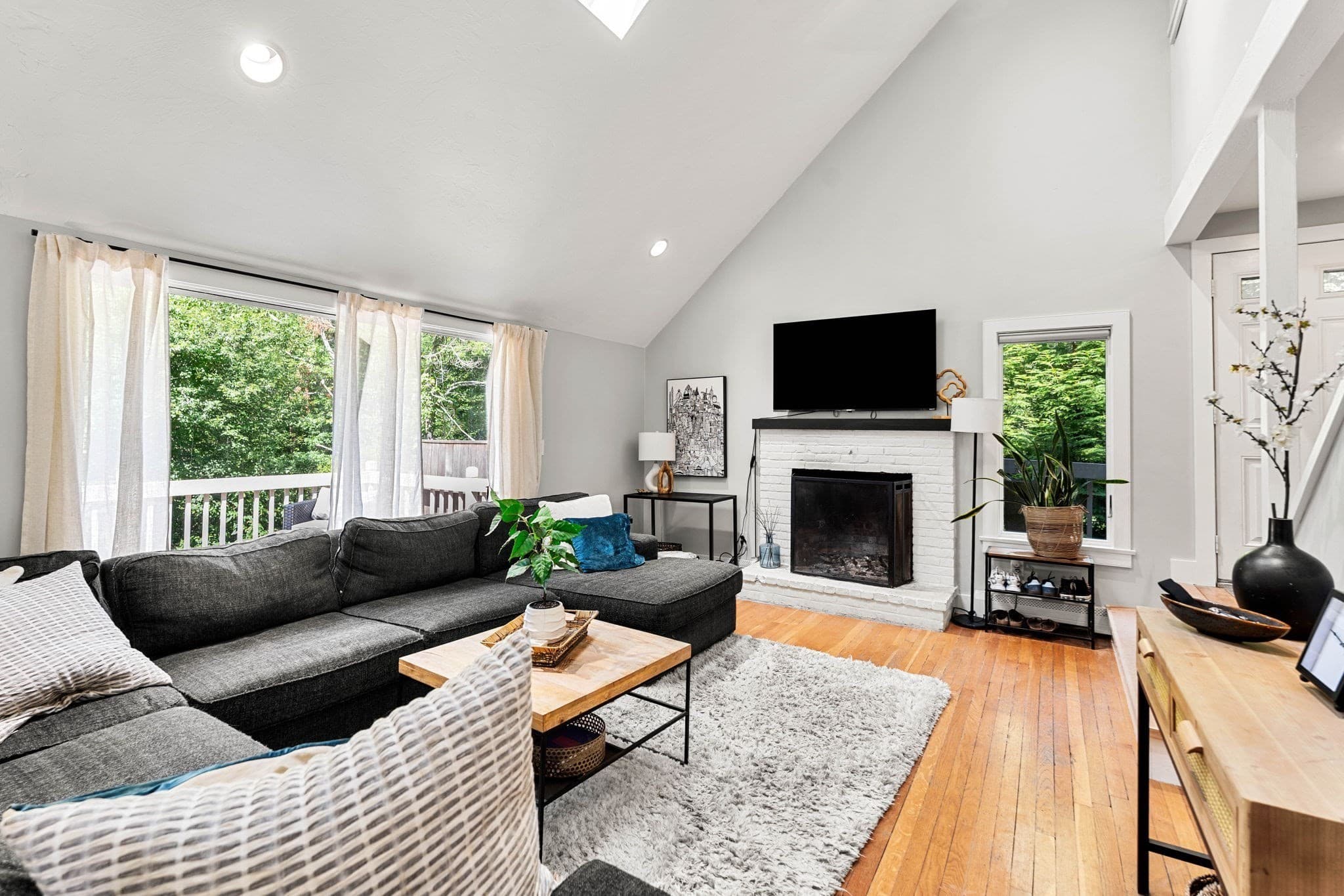 Single Family Residence at 2 Bassett Brook, Duxbury MA 02332, Duxbury, photo 9 of 40