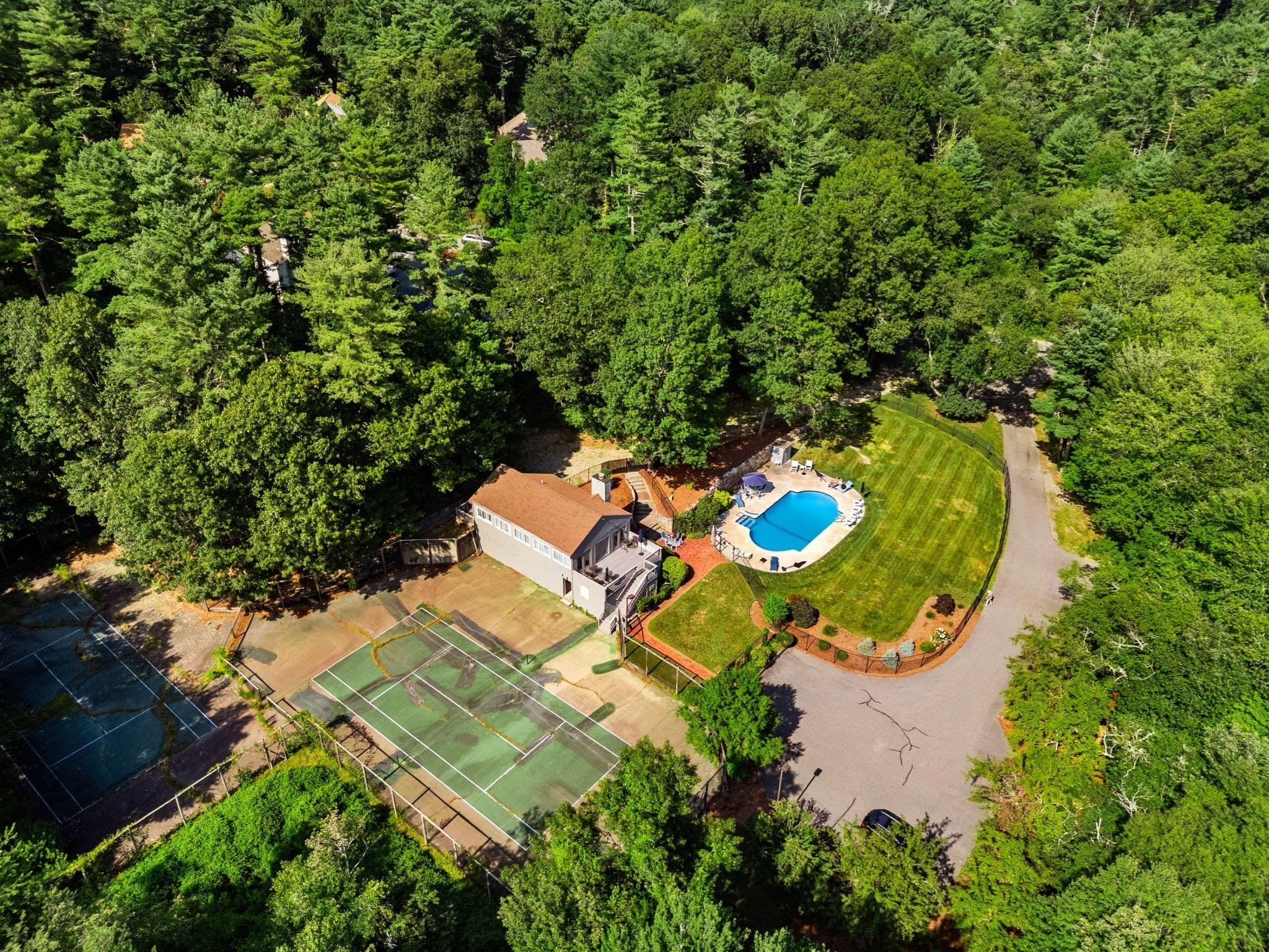 Single Family Residence at 2 Bassett Brook, Duxbury MA 02332, Duxbury, photo 34 of 40