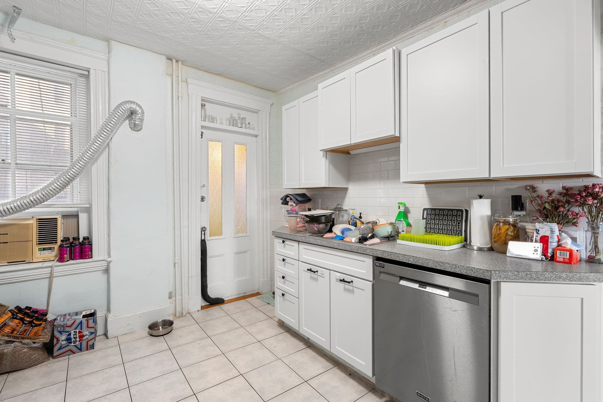 3 Family - 3 Units Up/Down at 26 Parkway Road, Brookline MA 02445, Brookline, photo 17 of 42