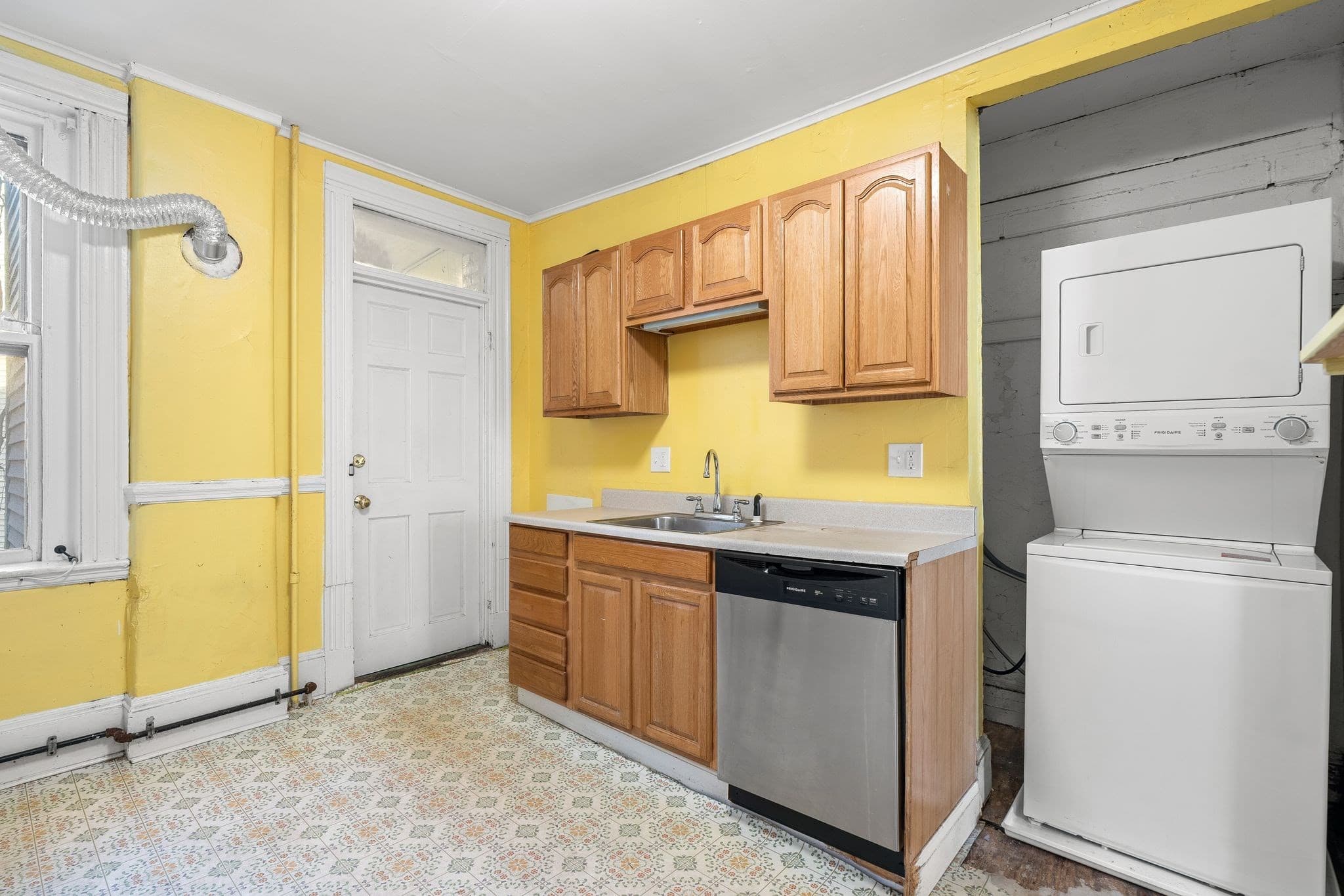 3 Family - 3 Units Up/Down at 26 Parkway Road, Brookline MA 02445, Brookline, photo 25 of 42