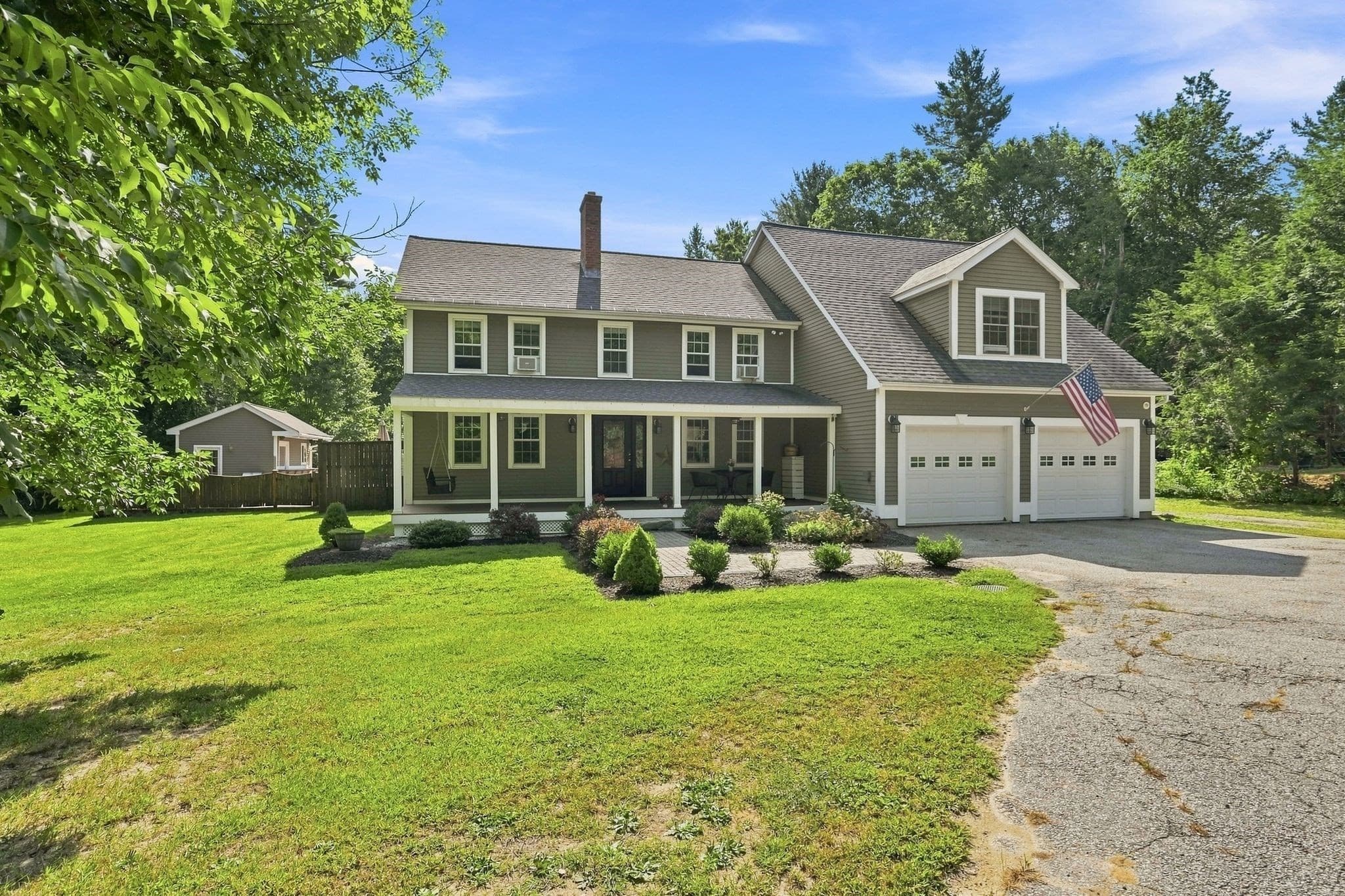 Single Family Residence at 61 Breakneck Rd, Sturbridge MA 01566, Sturbridge, photo 2 of 42