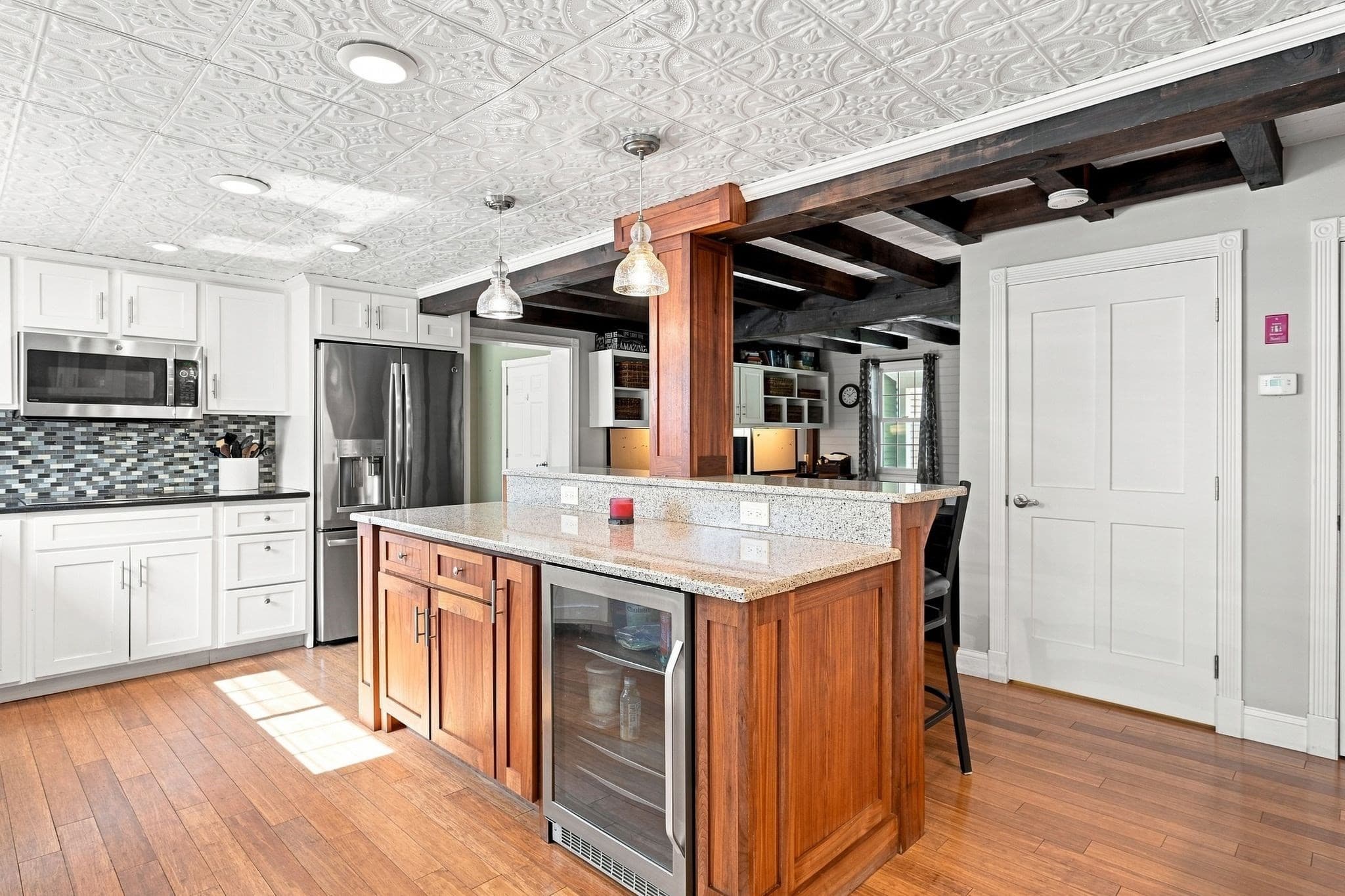 Single Family Residence at 61 Breakneck Rd, Sturbridge MA 01566, Sturbridge, photo 15 of 42