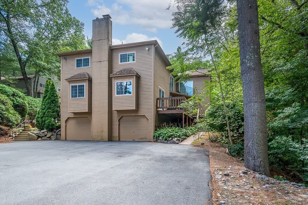 Condominium at 25 Voyagers Ln # 25, Ashland MA 01721, photo 2 of 30