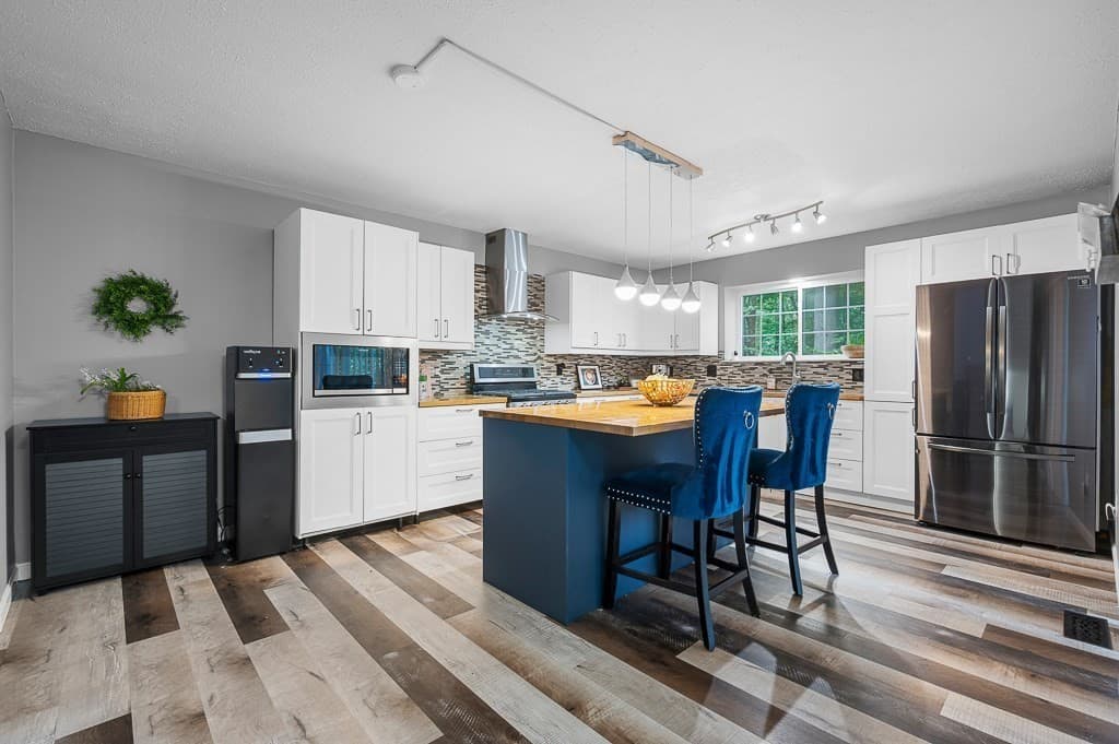 Condominium at 25 Voyagers Ln # 25, Ashland MA 01721, photo 8 of 30