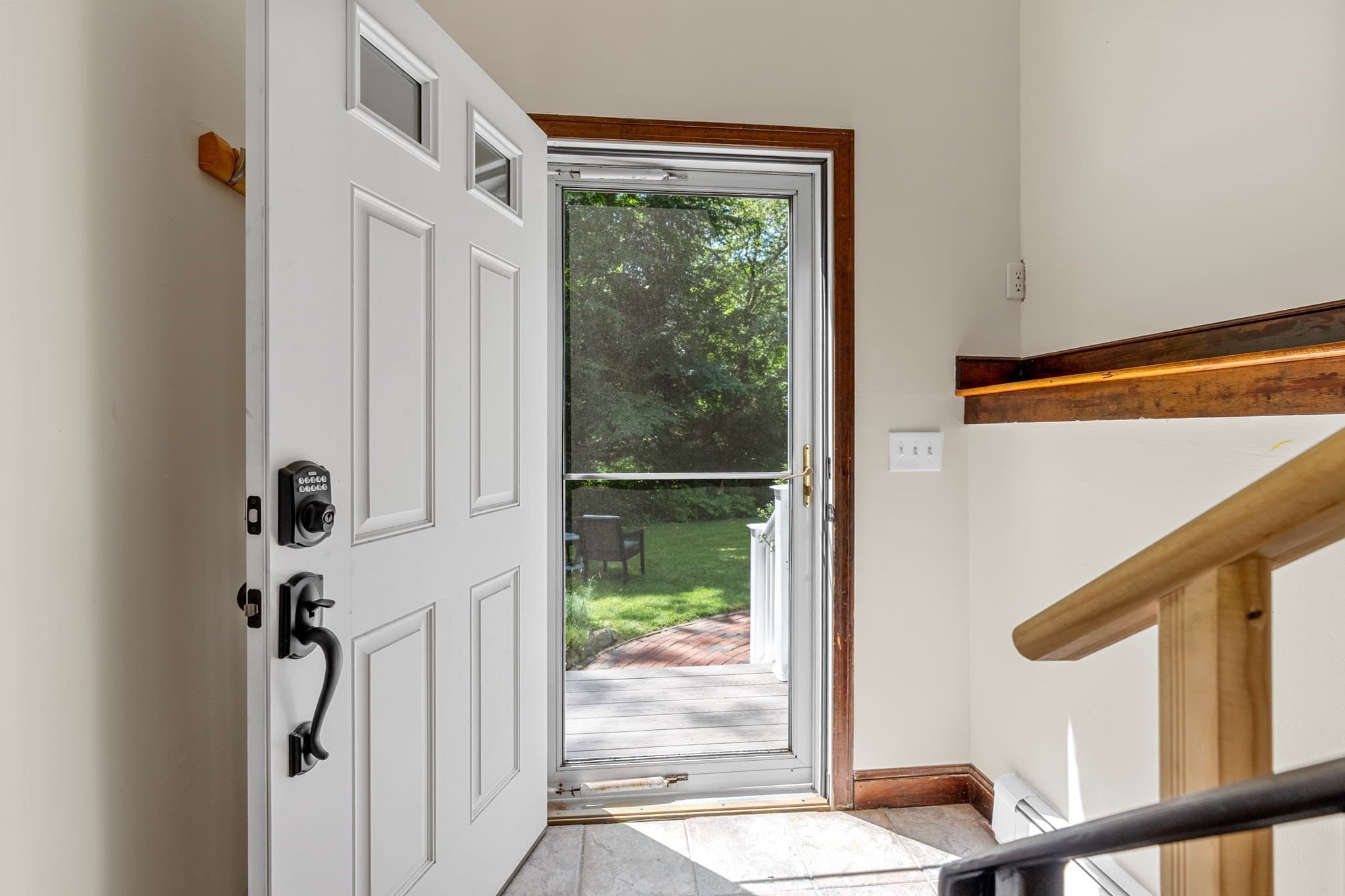 Single Family Residence at 29 Pratt Road, Scituate MA 02066, Scituate, photo 2 of 30