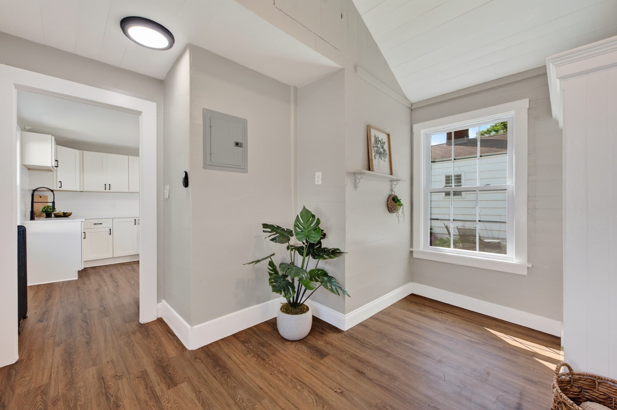 Single Family Residence at 72 Chestnut St # 72, Clinton MA 01510, Clinton, photo 7 of 42