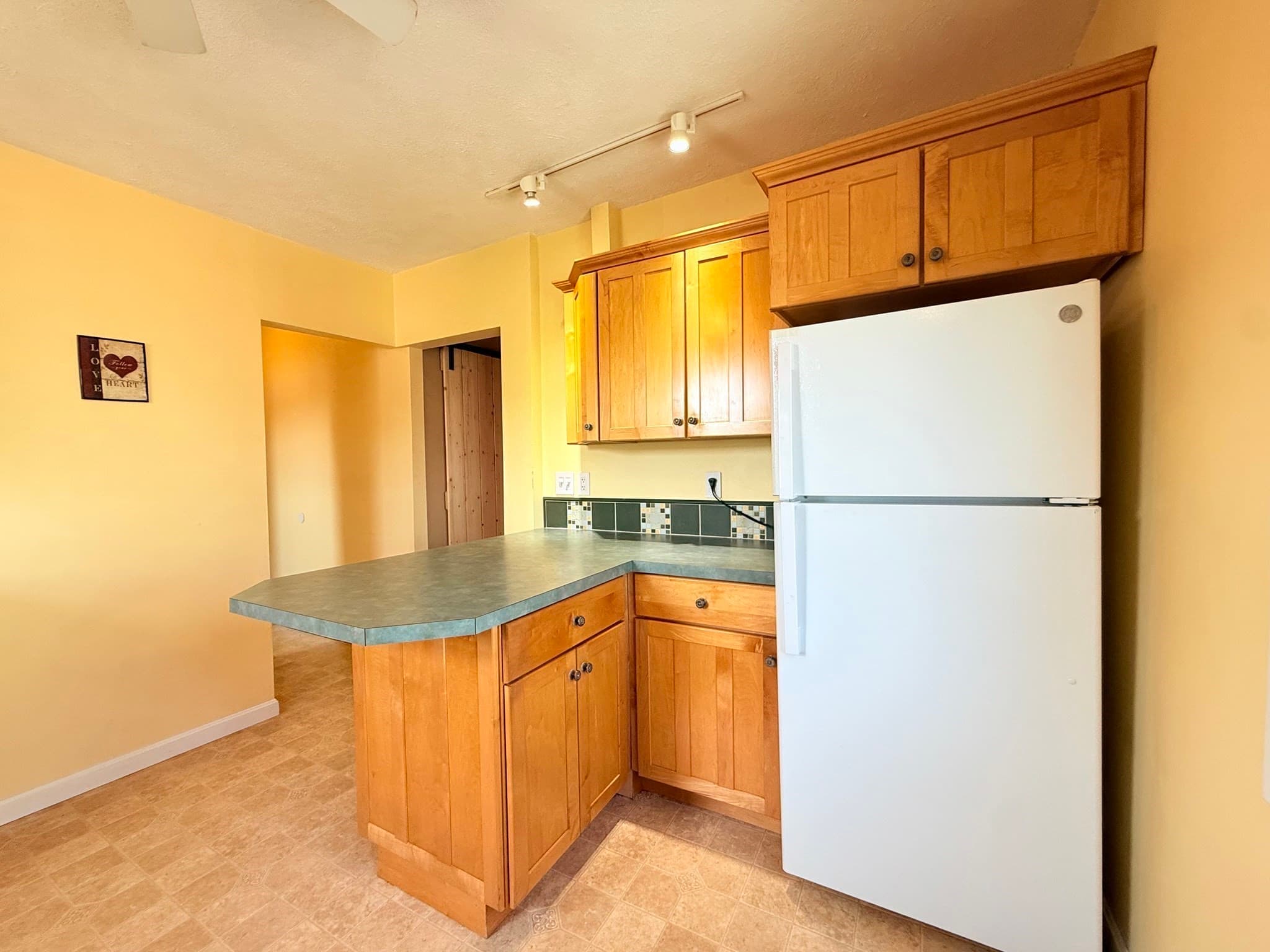 2 Family - 2 Units Up/Down at 7 Pembroke St, Medford MA 02155, Medford, photo 13 of 42