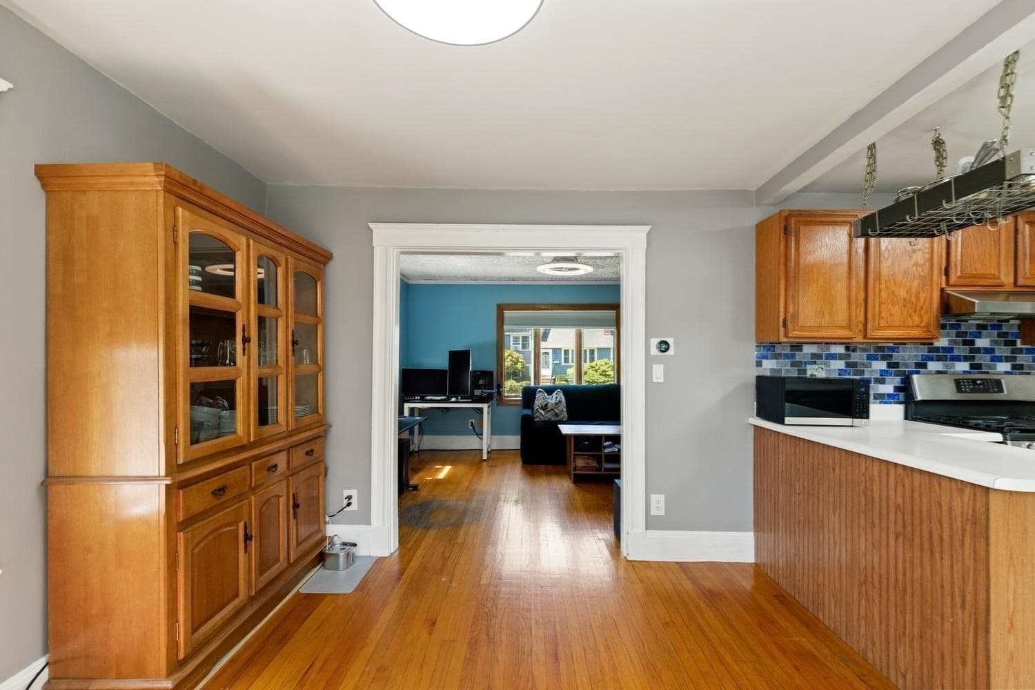 Condominium at 7 Lawrence St # B, Beverly MA 01915, Beverly, photo 9 of 36