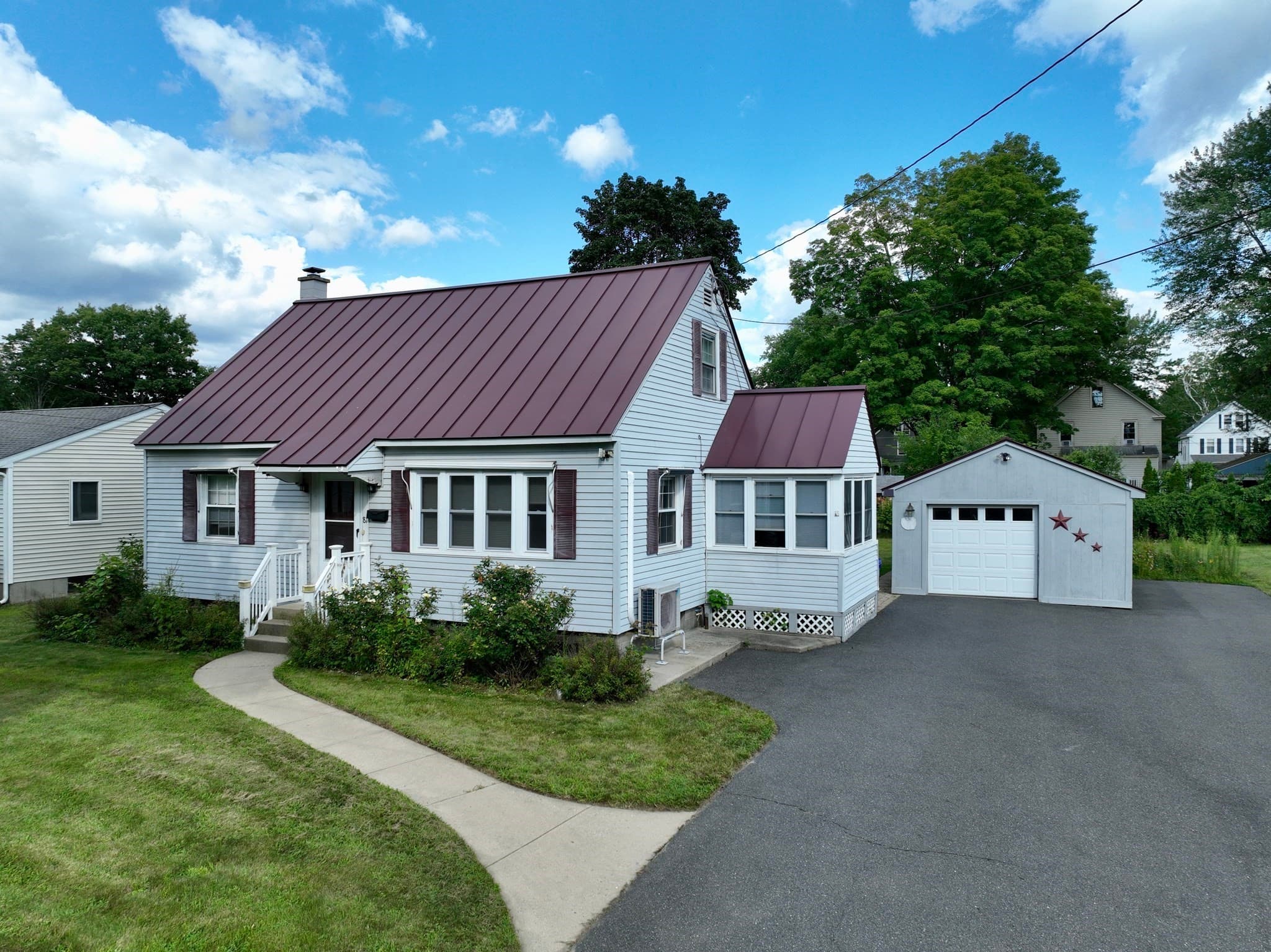 81 Vernon St, Greenfield MA 01301