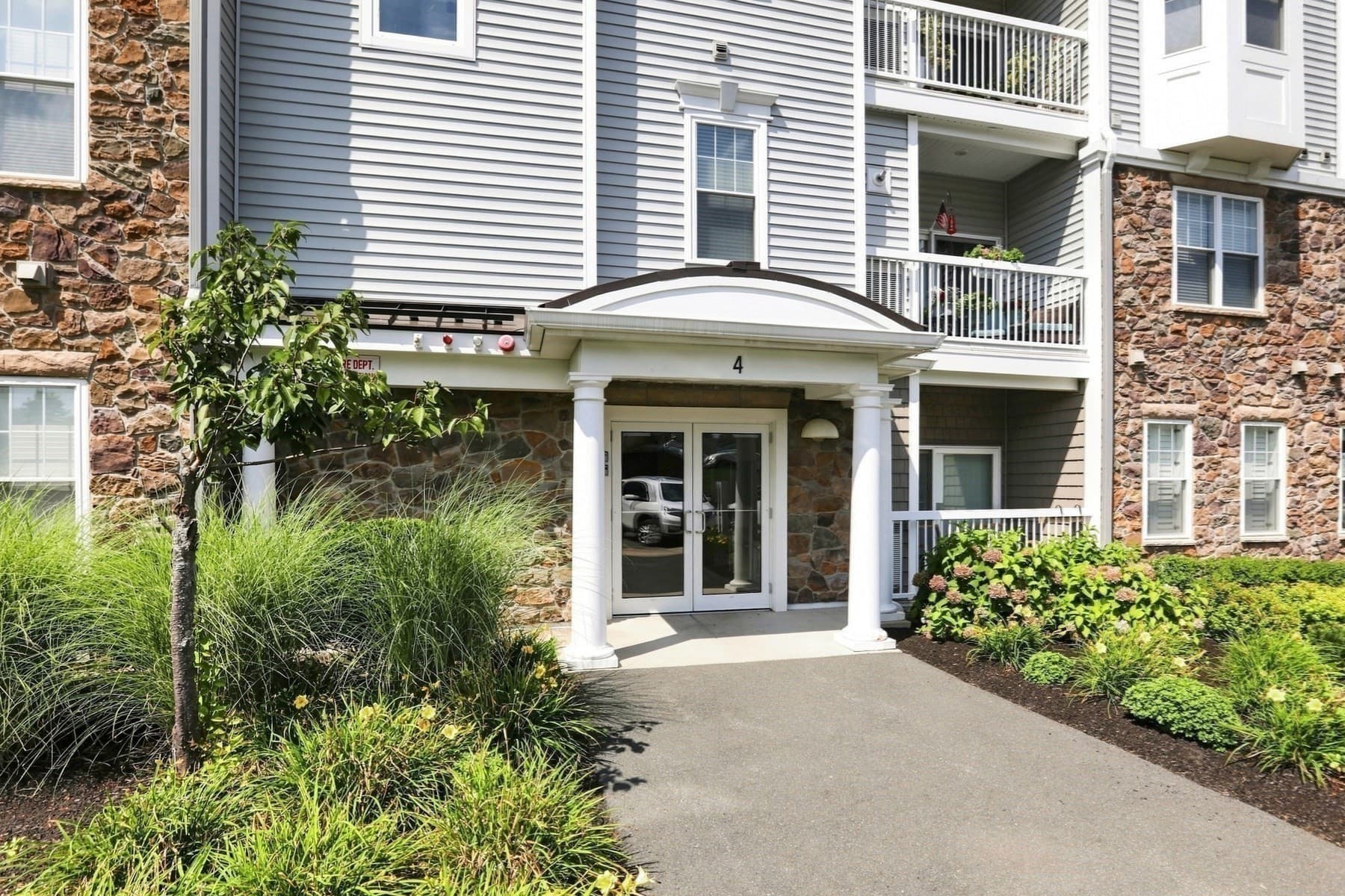 Condominium at 4 Francis Dr # 412, Andover MA 01810, Andover, photo 32 of 34