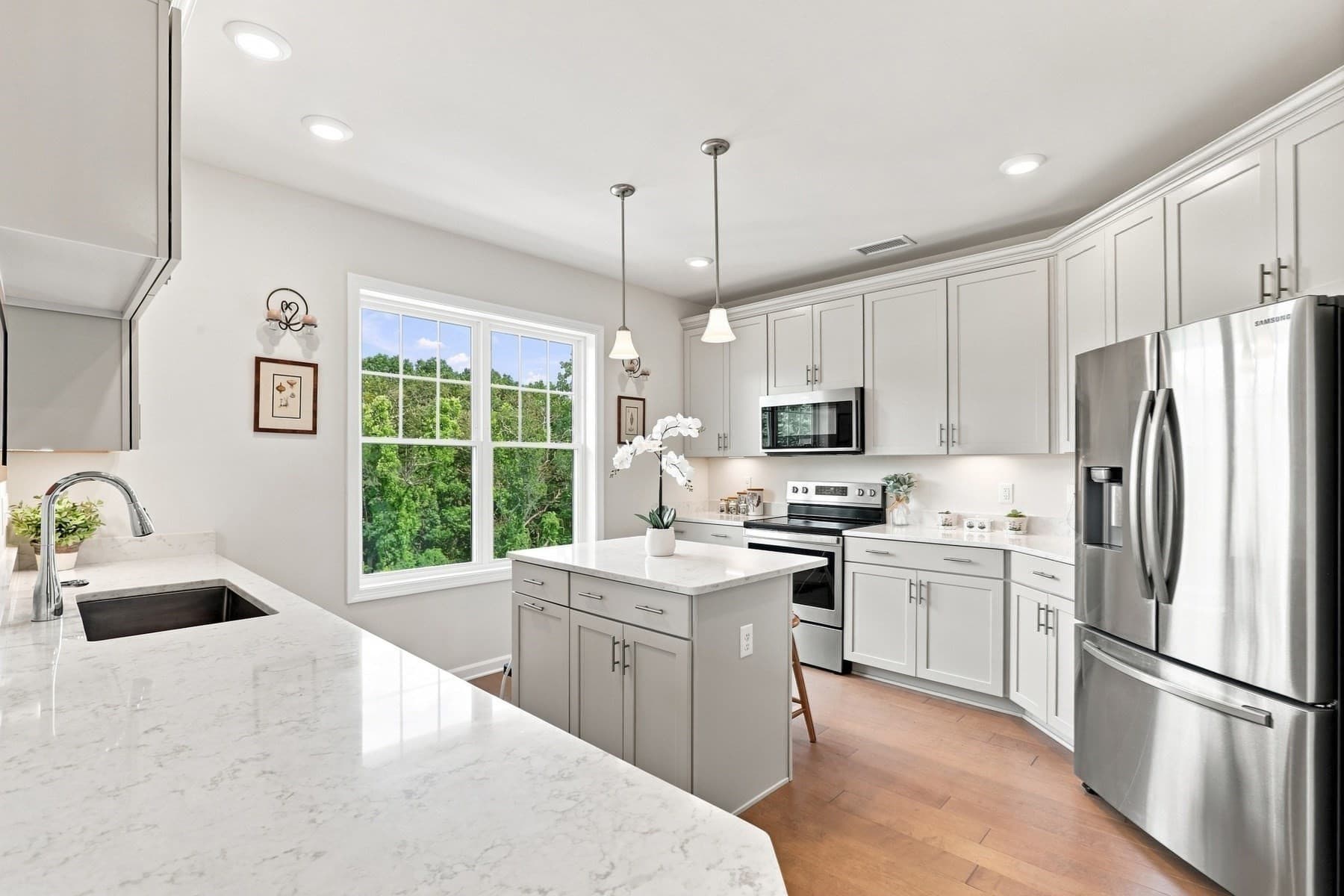 4 Francis Dr # 412, Andover MA 01810