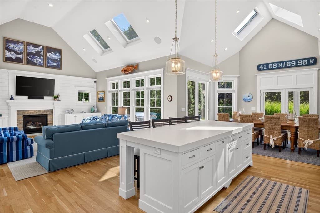 Single Family Residence at 40 Middle Rd, Chatham MA 02650, Chatham, photo 12 of 42