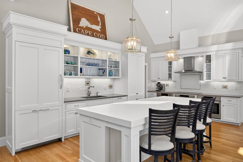 Single Family Residence at 40 Middle Rd, Chatham MA 02650, Chatham, photo 10 of 42
