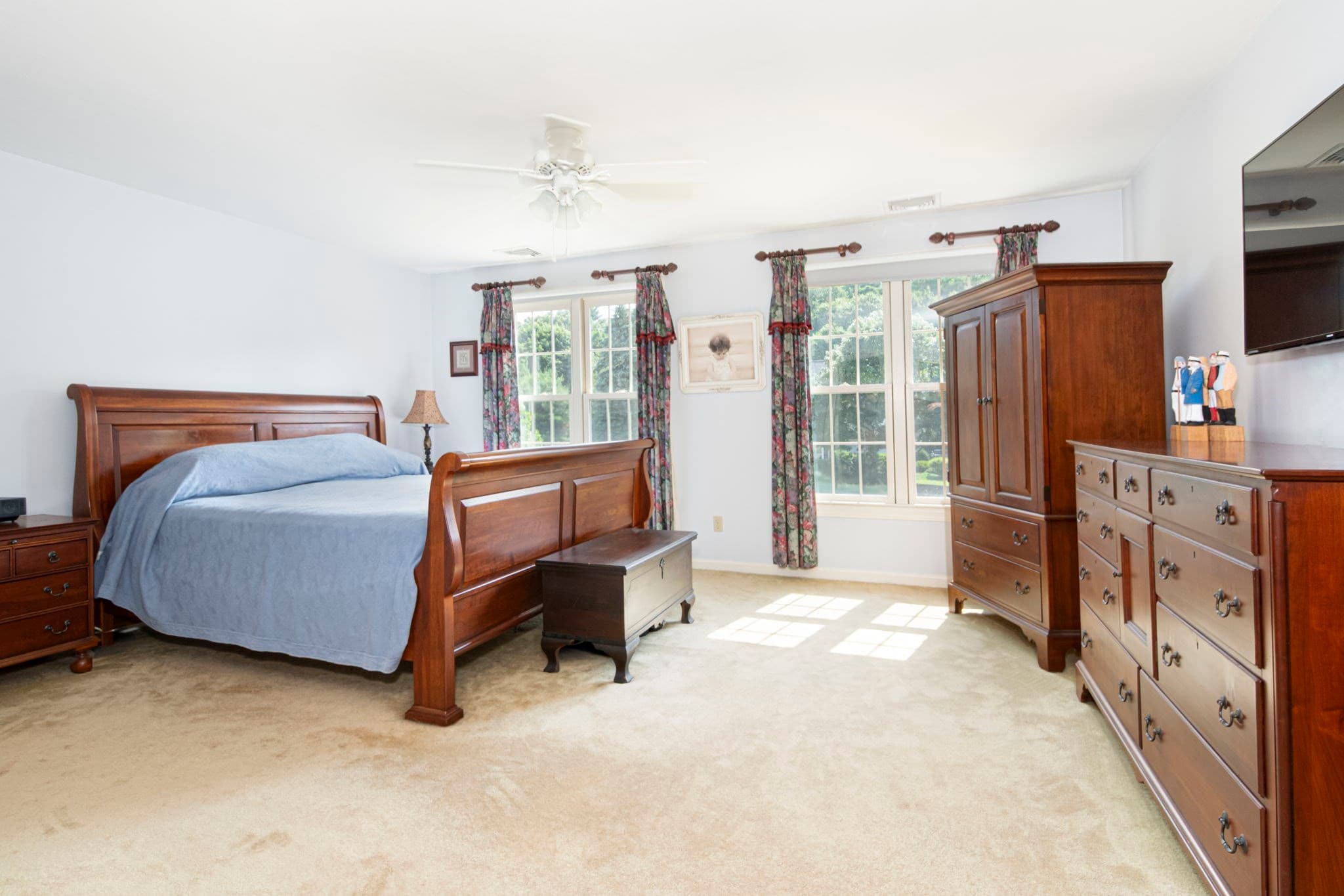 Single Family Residence at 9 Fieldstone Dr, Shrewsbury MA 01545, Shrewsbury, photo 32 of 39