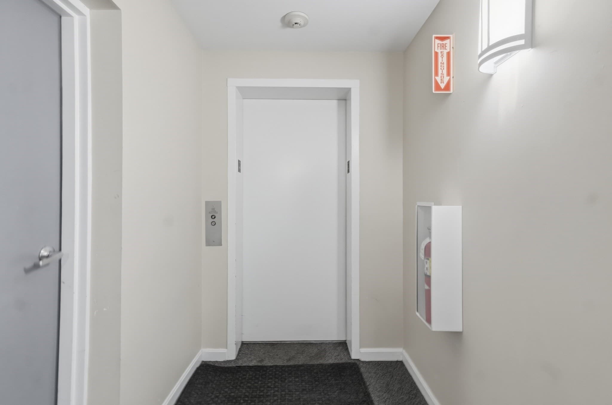 Condominium at 2 Duck Pond Road # 126, Beverly MA 01915, Beverly, photo 7 of 32