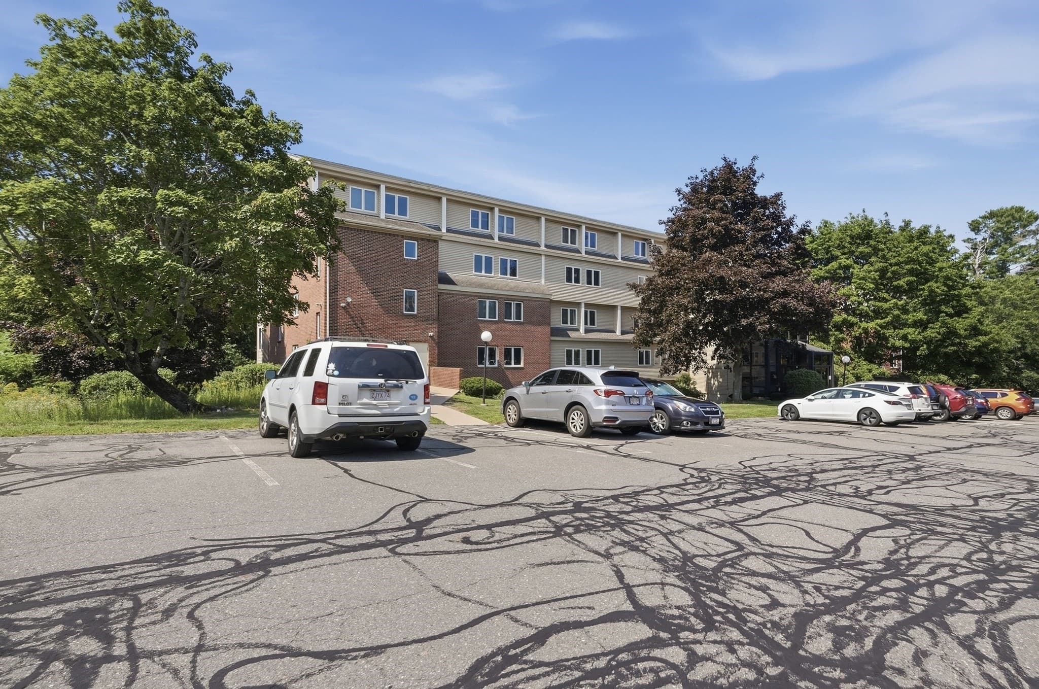 Condominium at 2 Duck Pond Road # 126, Beverly MA 01915, Beverly, photo 3 of 32