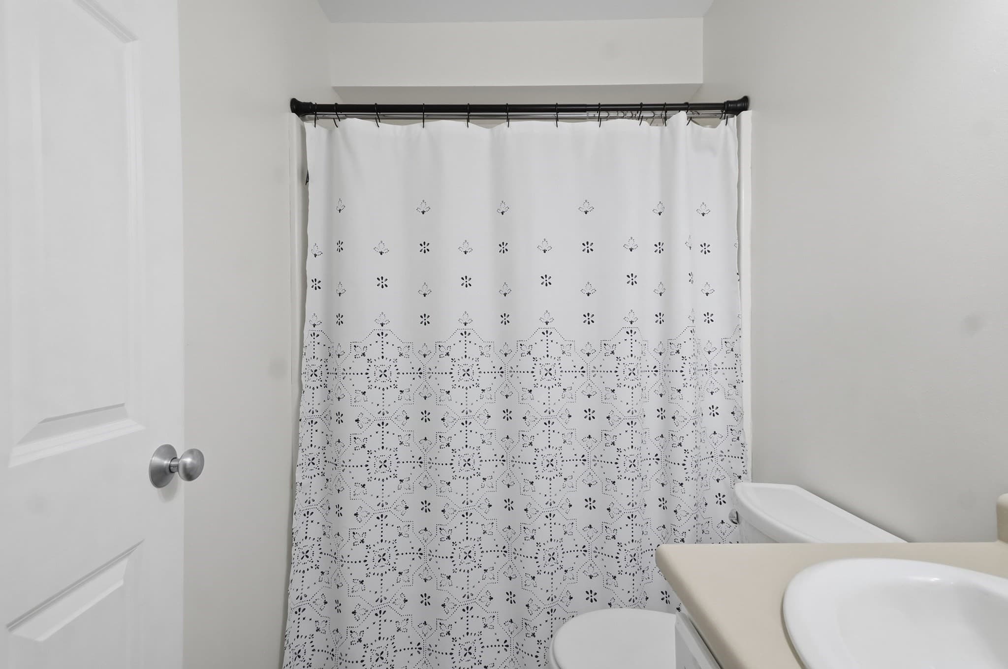 Condominium at 2 Duck Pond Road # 126, Beverly MA 01915, Beverly, photo 28 of 32