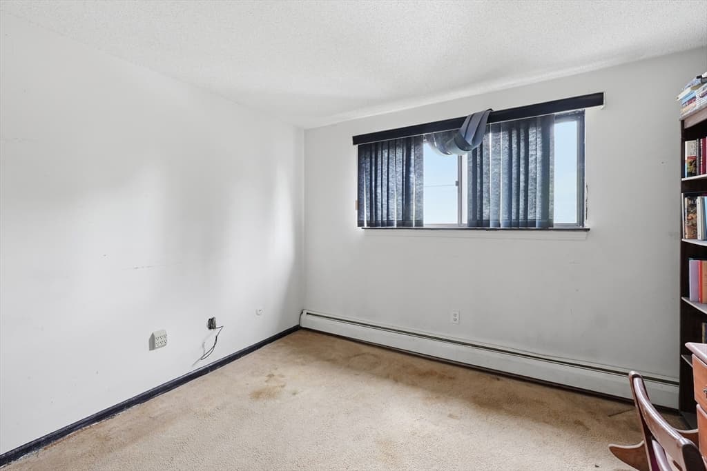 Condominium at 35 Sheri Ln # 35, Agawam MA 01001, Agawam, photo 12 of 18