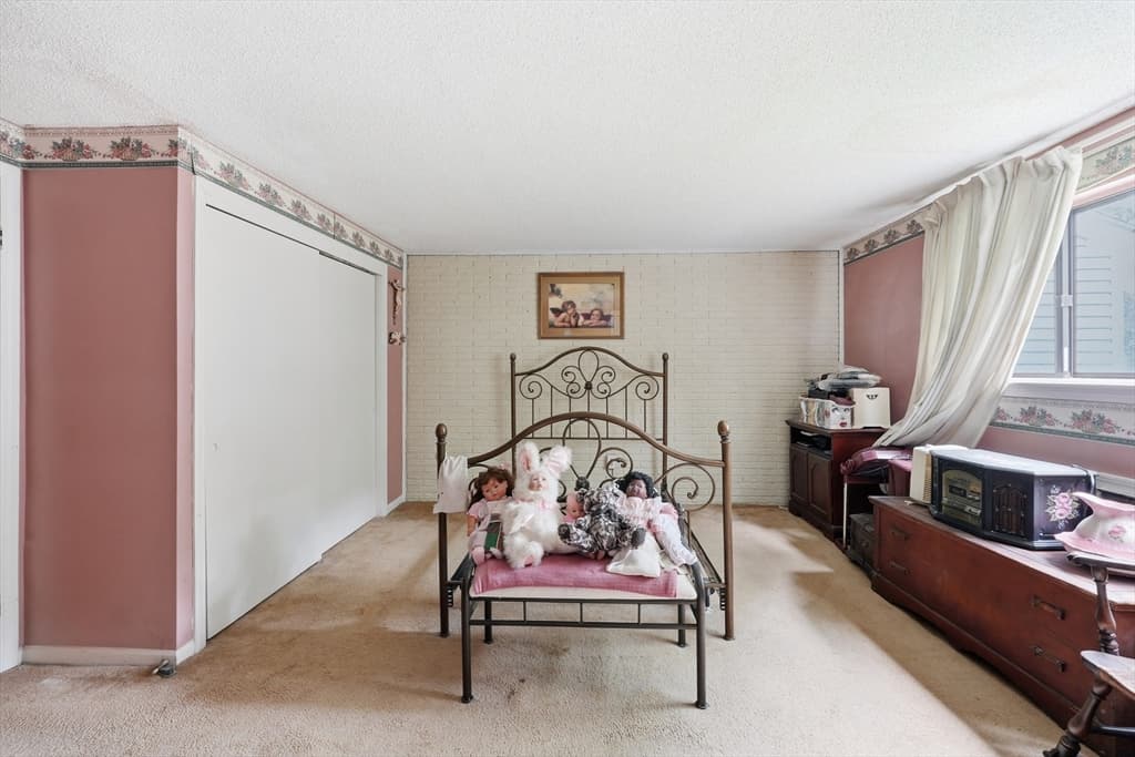 Condominium at 35 Sheri Ln # 35, Agawam MA 01001, Agawam, photo 15 of 18