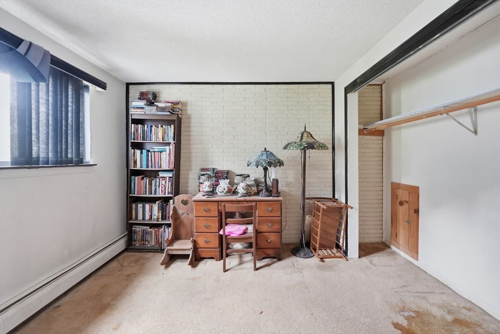 Condominium at 35 Sheri Ln # 35, Agawam MA 01001, Agawam, photo 11 of 18