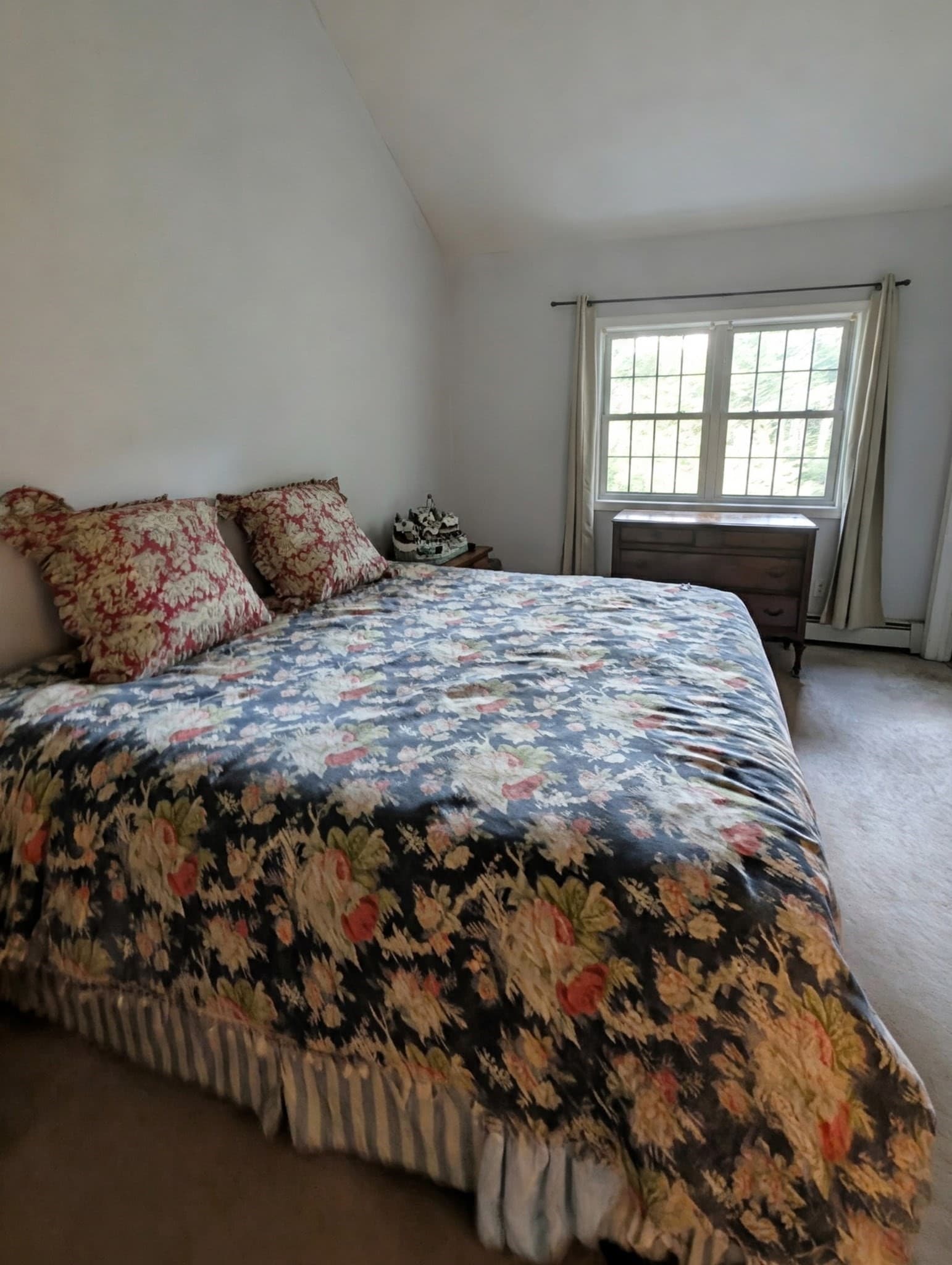 Single Family Residence at 38 Lake St, Spencer MA 01562, Spencer, photo 17 of 27