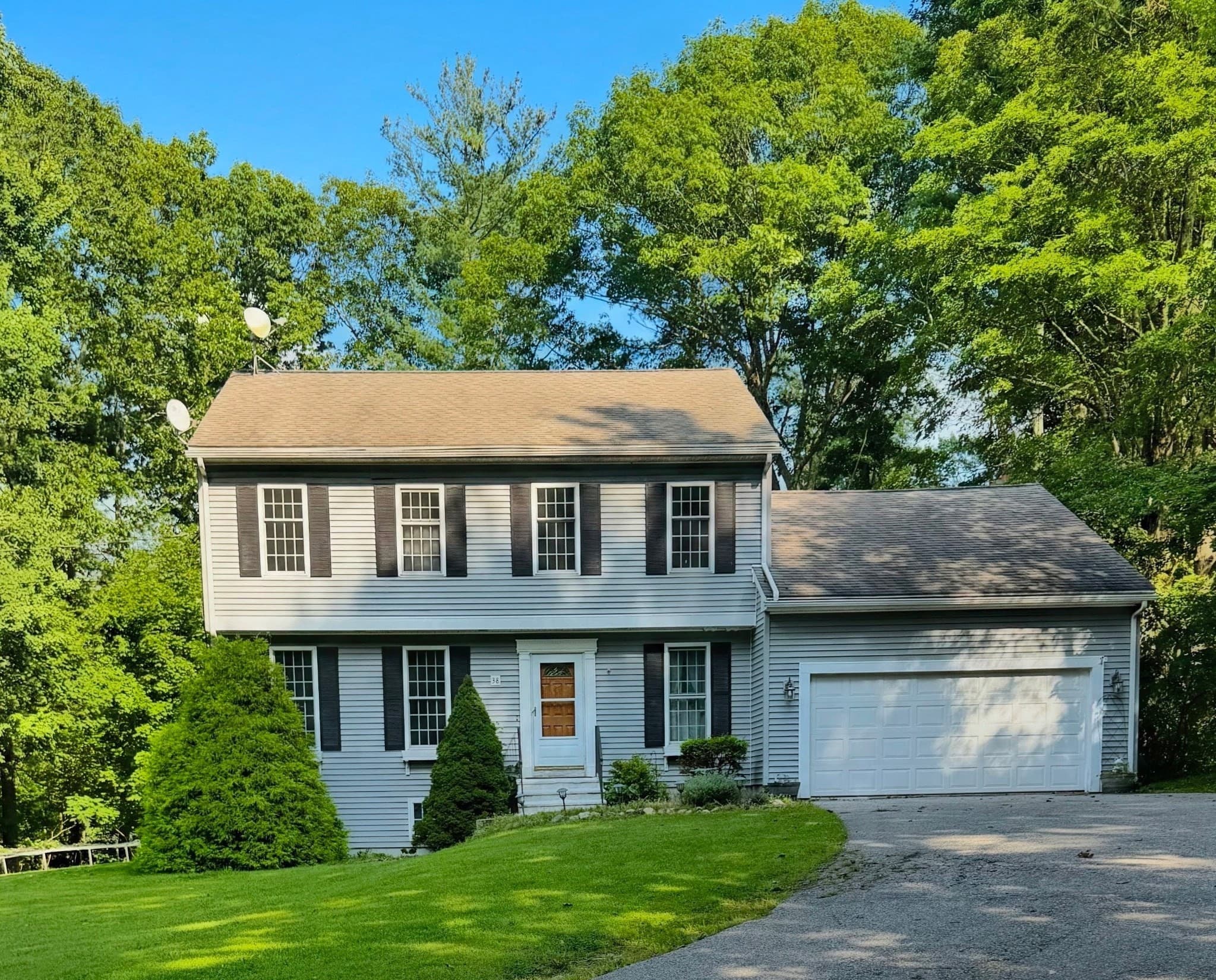 38 Lake St, Spencer MA 01562