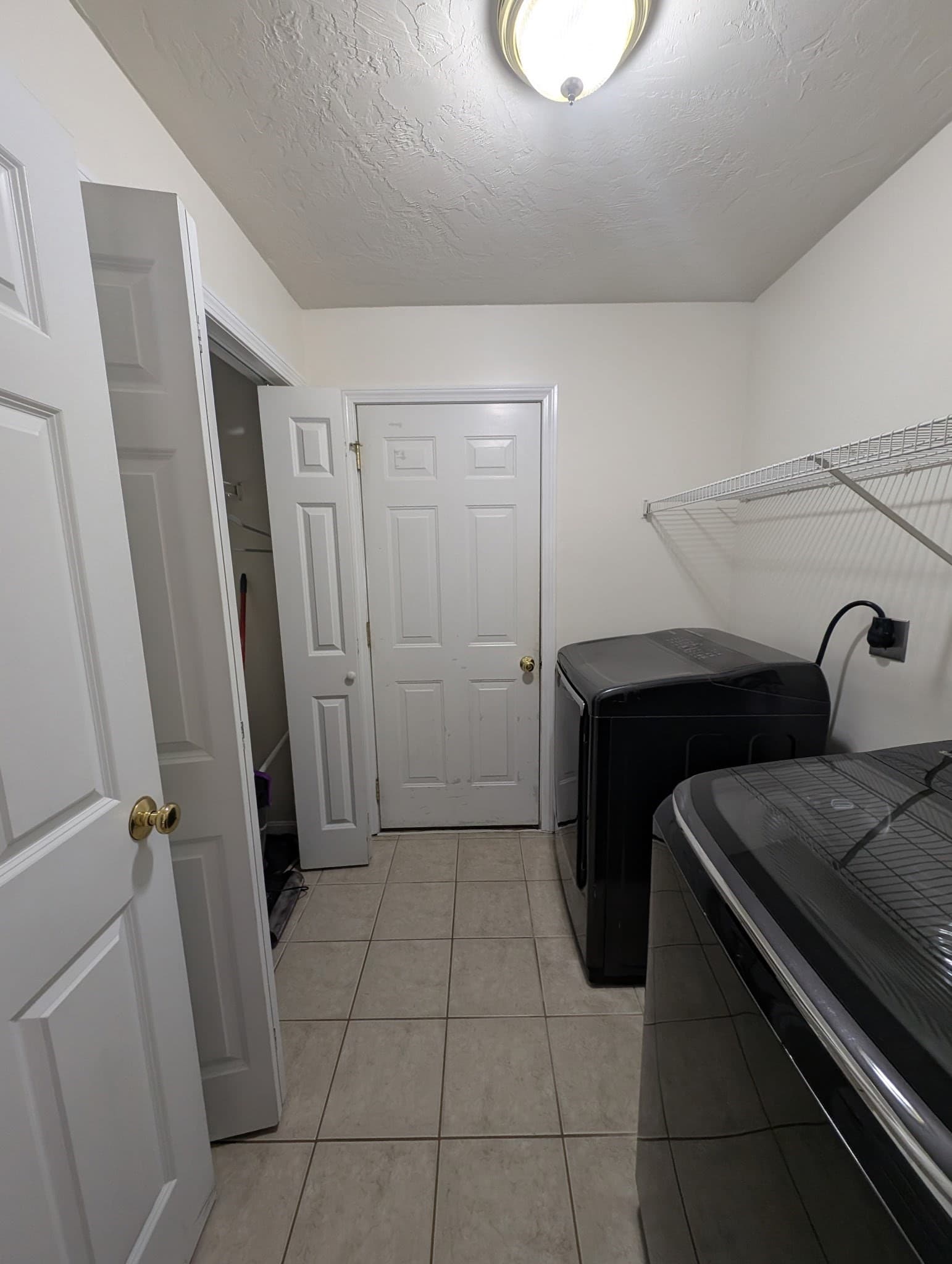Single Family Residence at 38 Lake St, Spencer MA 01562, Spencer, photo 14 of 27