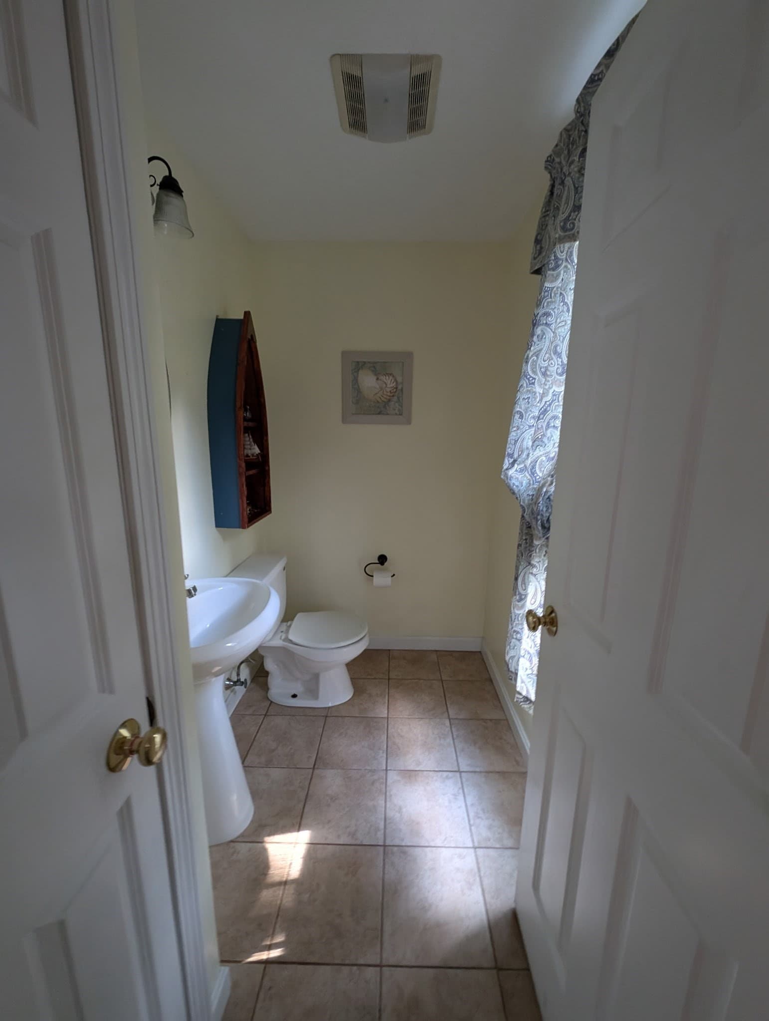Single Family Residence at 38 Lake St, Spencer MA 01562, Spencer, photo 15 of 27