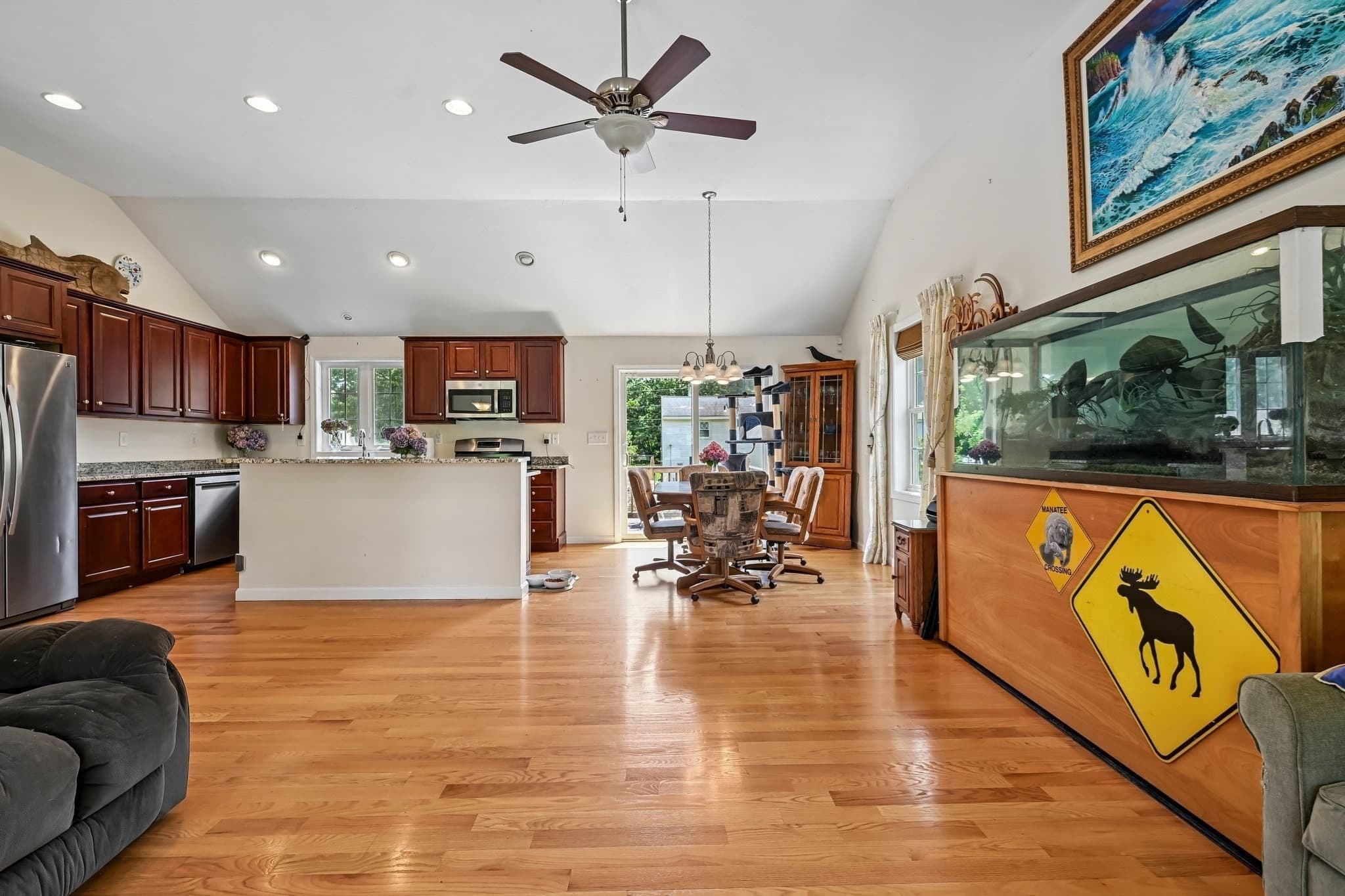 Single Family Residence at 12 Autumn St, Billerica MA 01821, photo 6 of 28