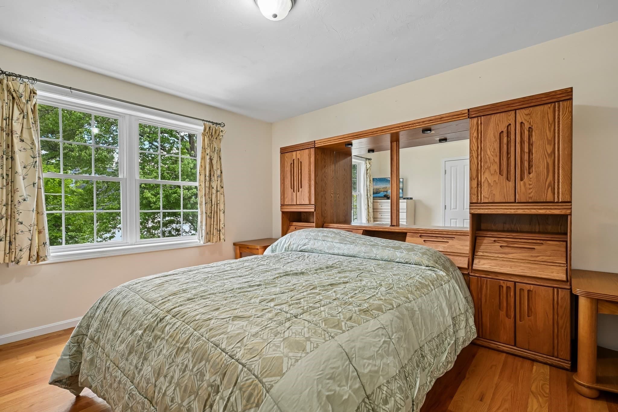 Single Family Residence at 12 Autumn St, Billerica MA 01821, photo 12 of 28