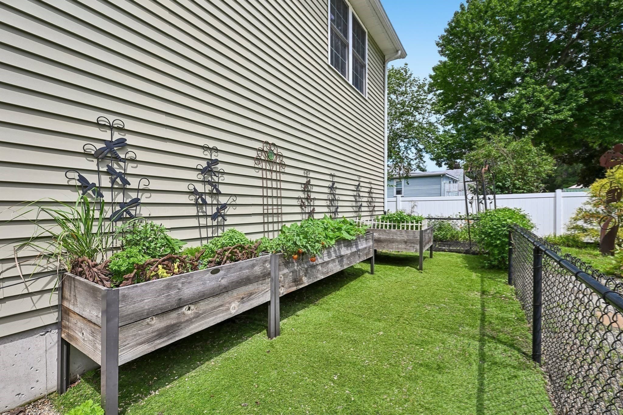 Single Family Residence at 12 Autumn St, Billerica MA 01821, photo 19 of 28