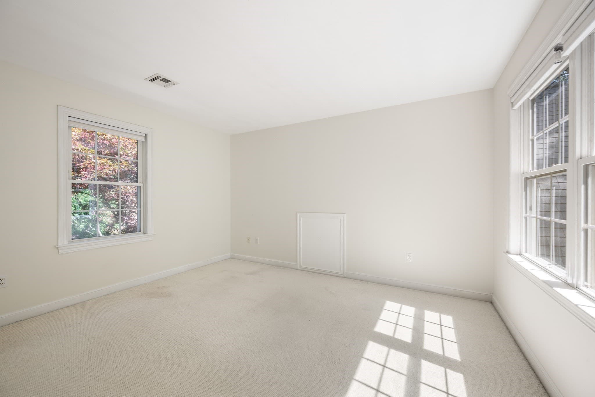 Single Family Residence at 12 Rocky Woods Rd, Hopkinton MA 01748, Hopkinton, photo 27 of 42