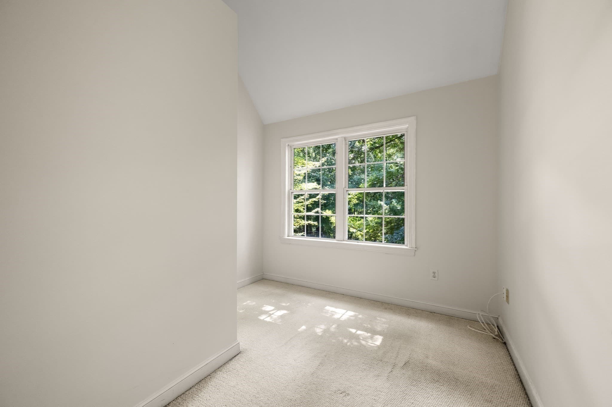 Single Family Residence at 12 Rocky Woods Rd, Hopkinton MA 01748, Hopkinton, photo 30 of 42