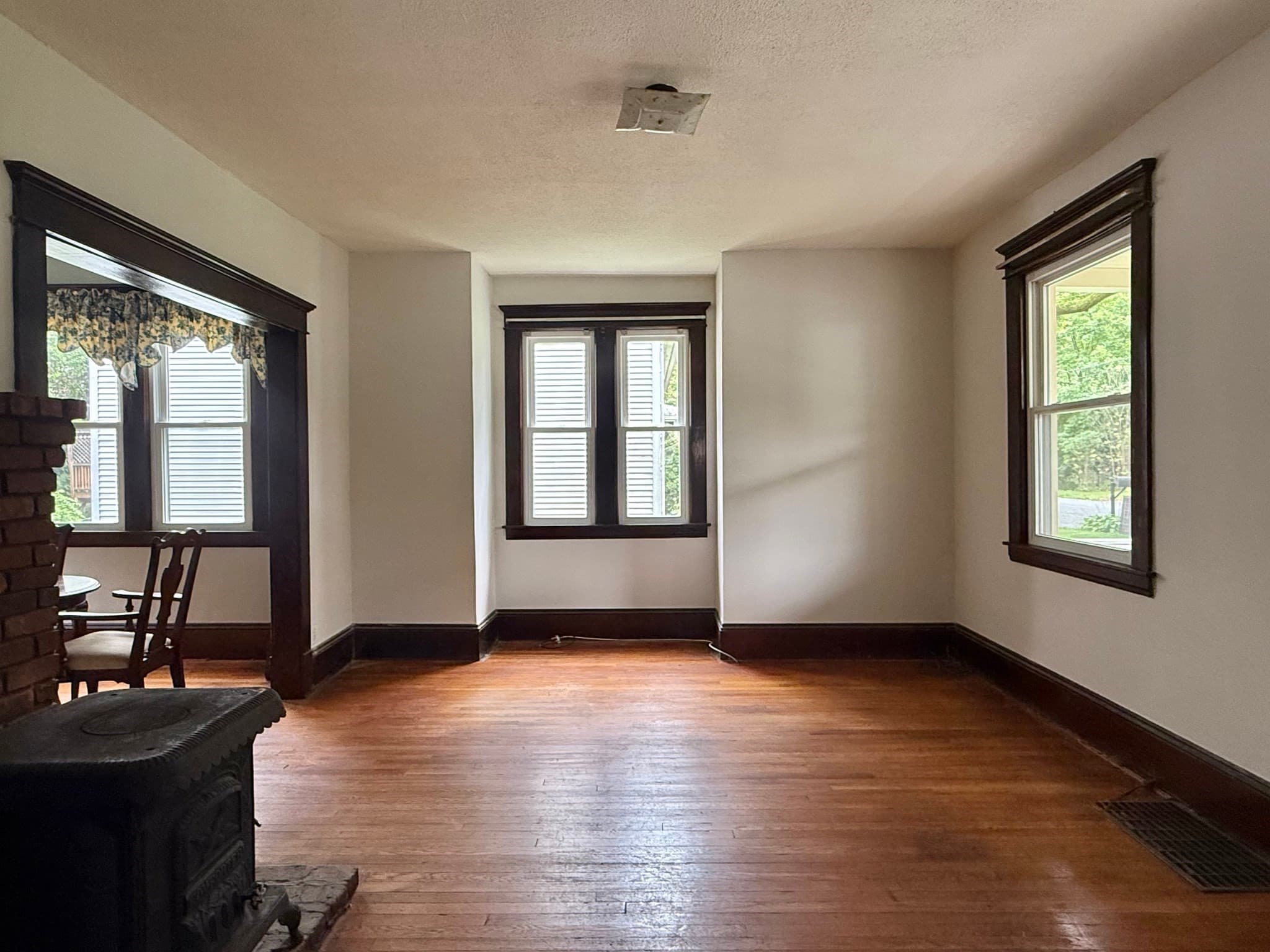 Single Family Residence at 88 Carr Avenue, Agawam MA 01001, photo 13 of 40