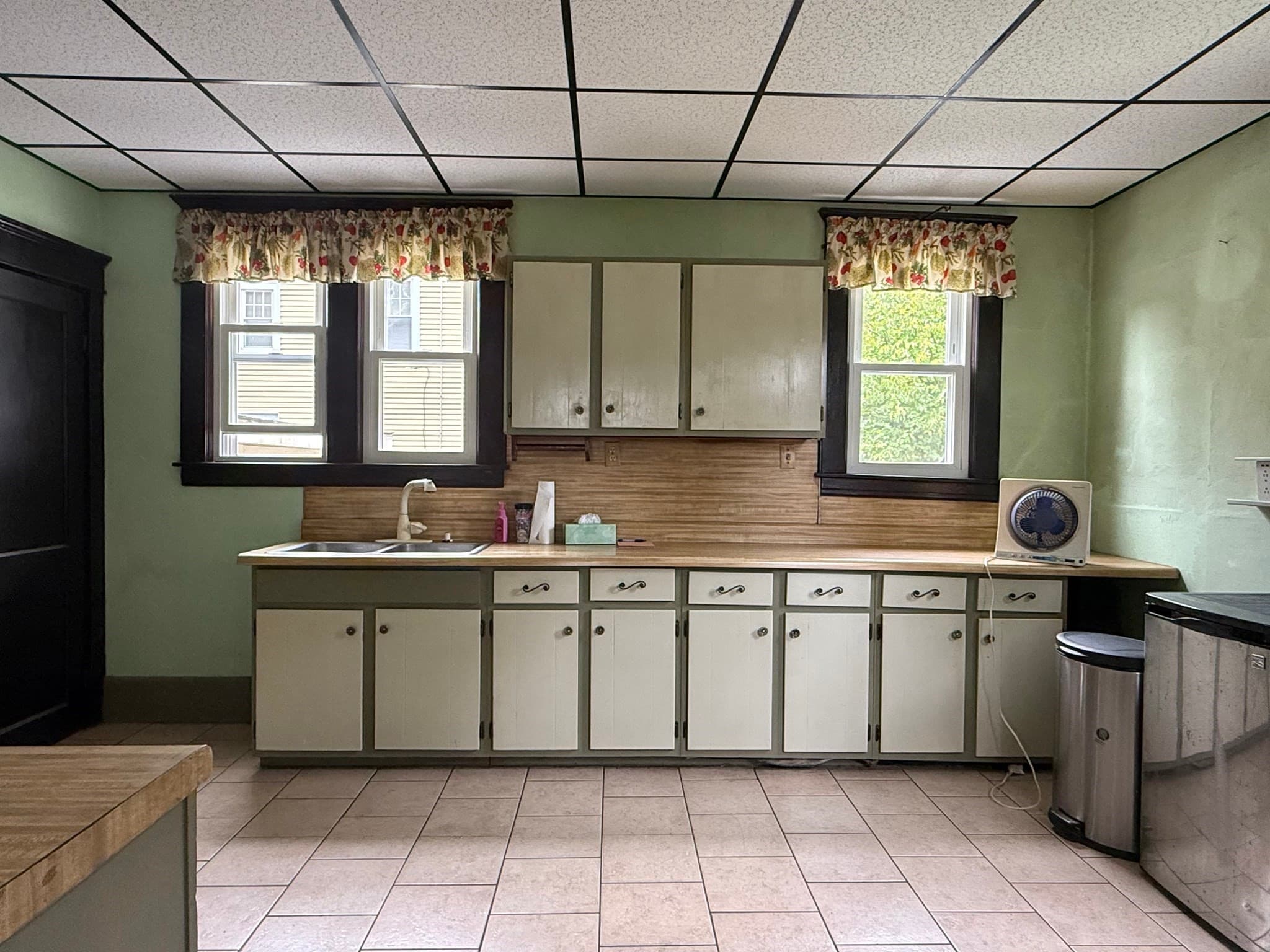 Single Family Residence at 88 Carr Avenue, Agawam MA 01001, photo 16 of 40