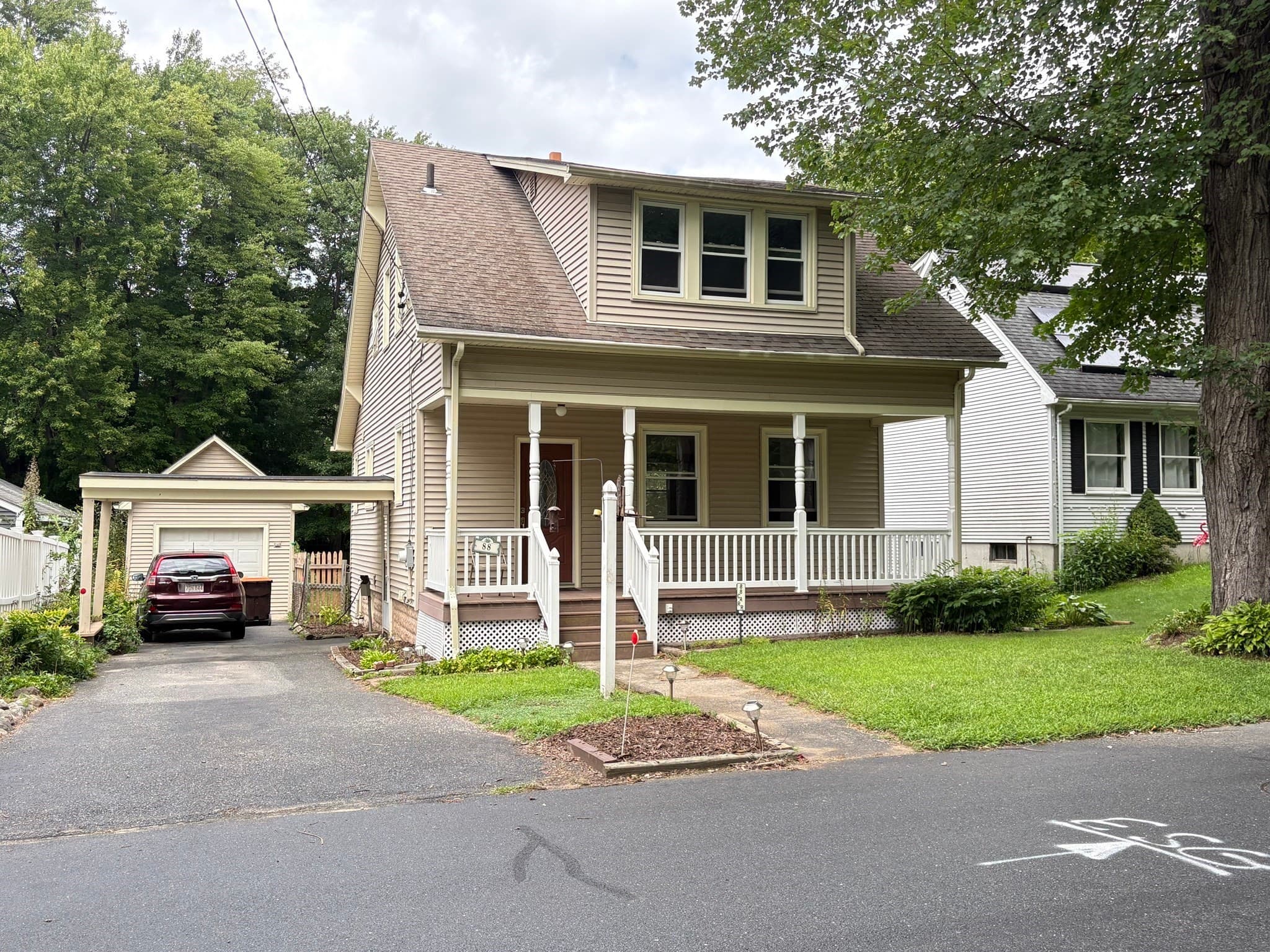 88 Carr Avenue, Agawam MA 01001