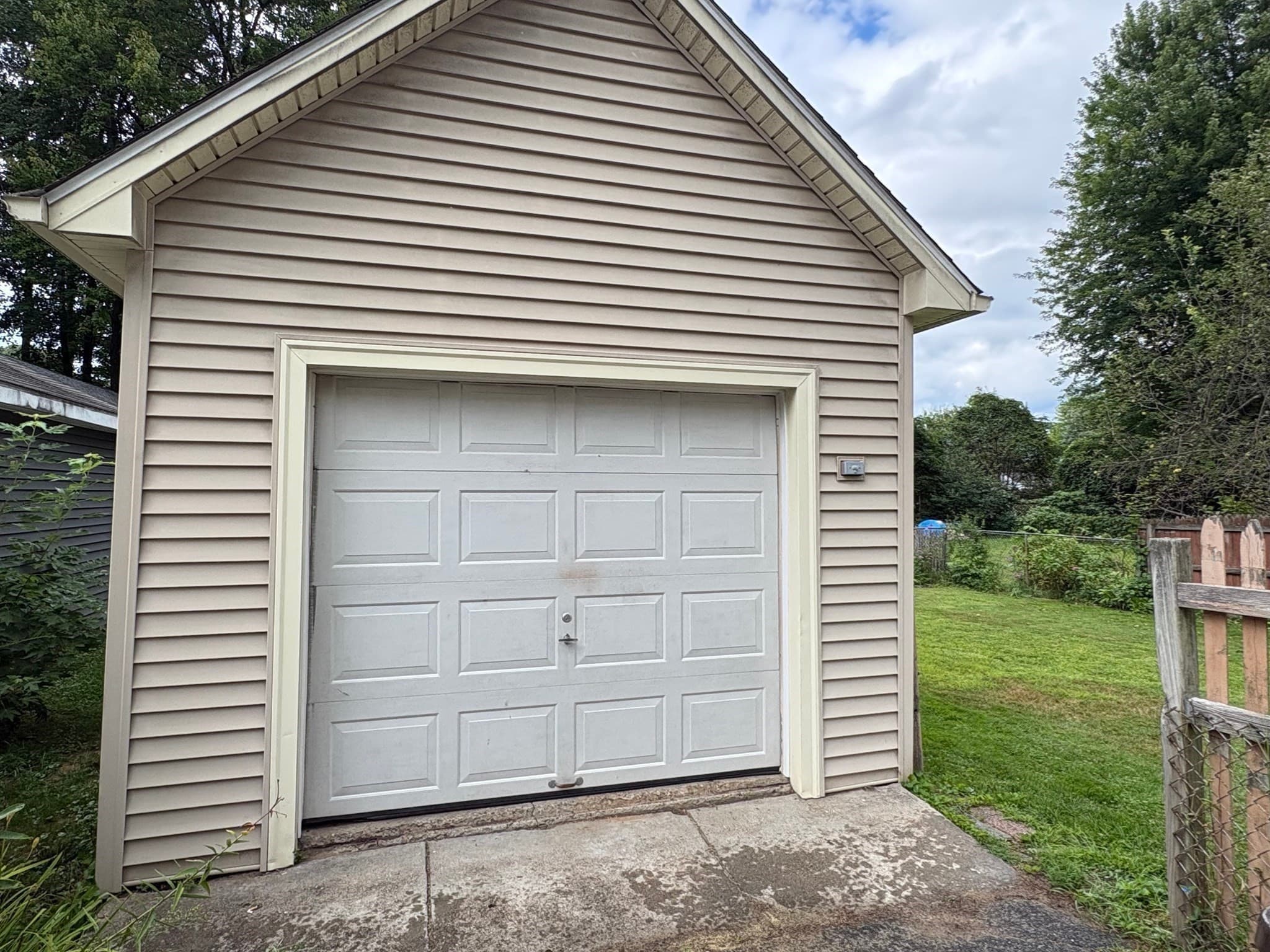 Single Family Residence at 88 Carr Avenue, Agawam MA 01001, photo 30 of 40
