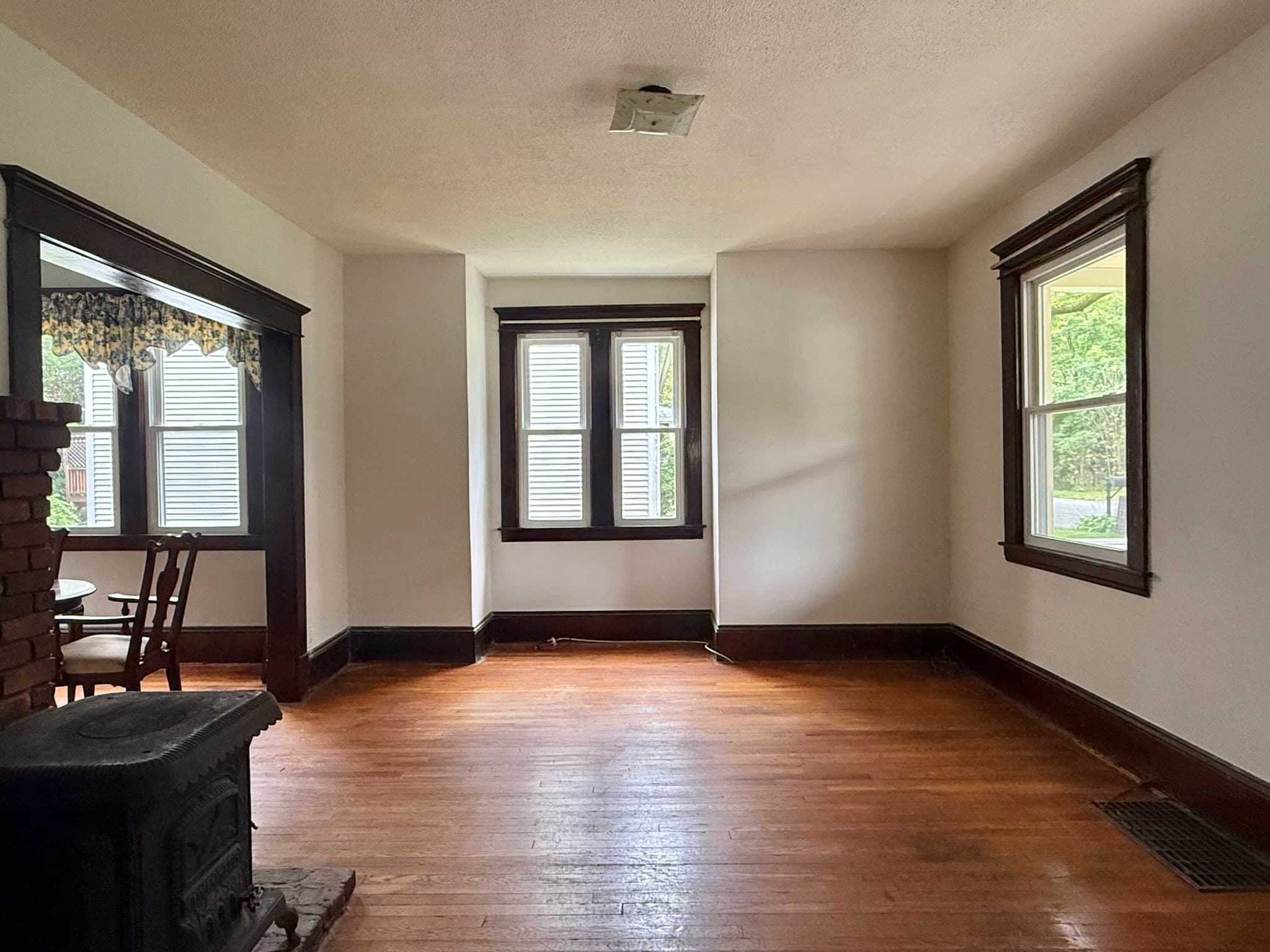 Single Family Residence at 88 Carr Avenue, Agawam MA 01001, photo 14 of 40