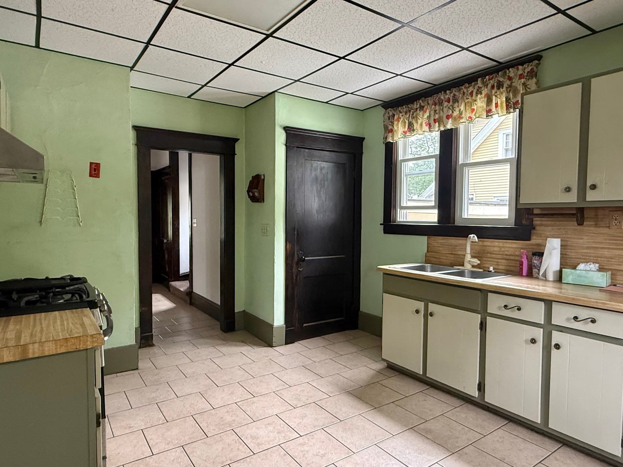 Single Family Residence at 88 Carr Avenue, Agawam MA 01001, photo 19 of 40