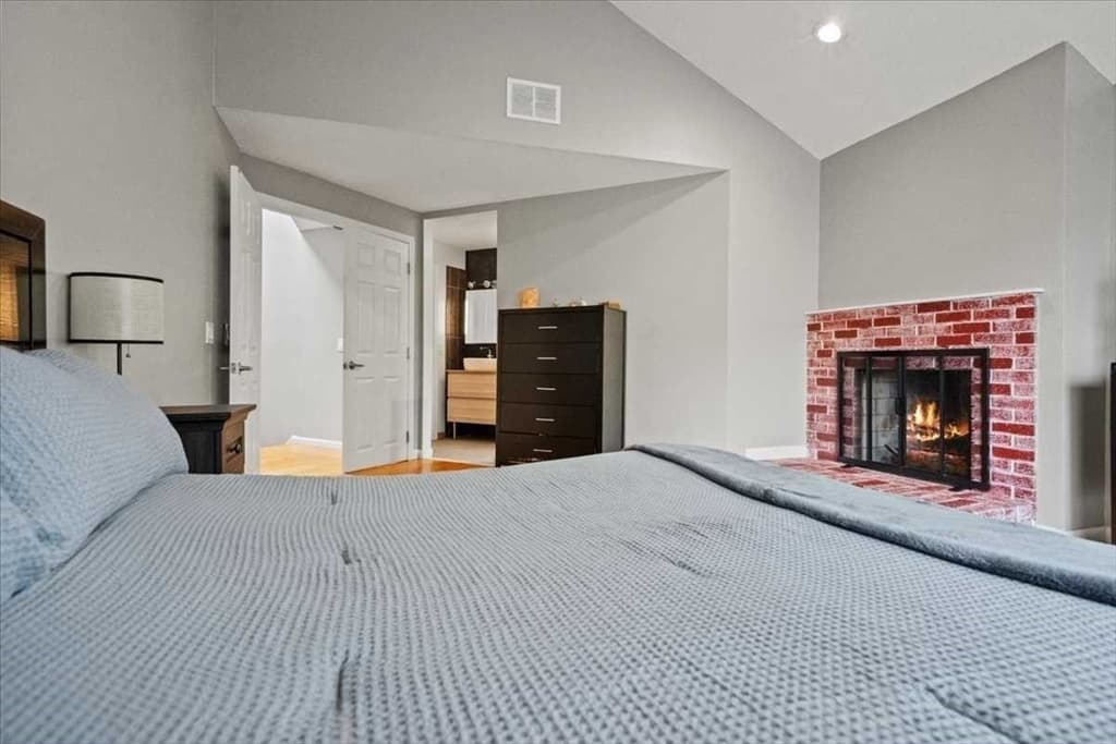Condominium at 73 Spyglass Hill Dr # 73, Ashland MA 01721, Ashland, photo 19 of 31