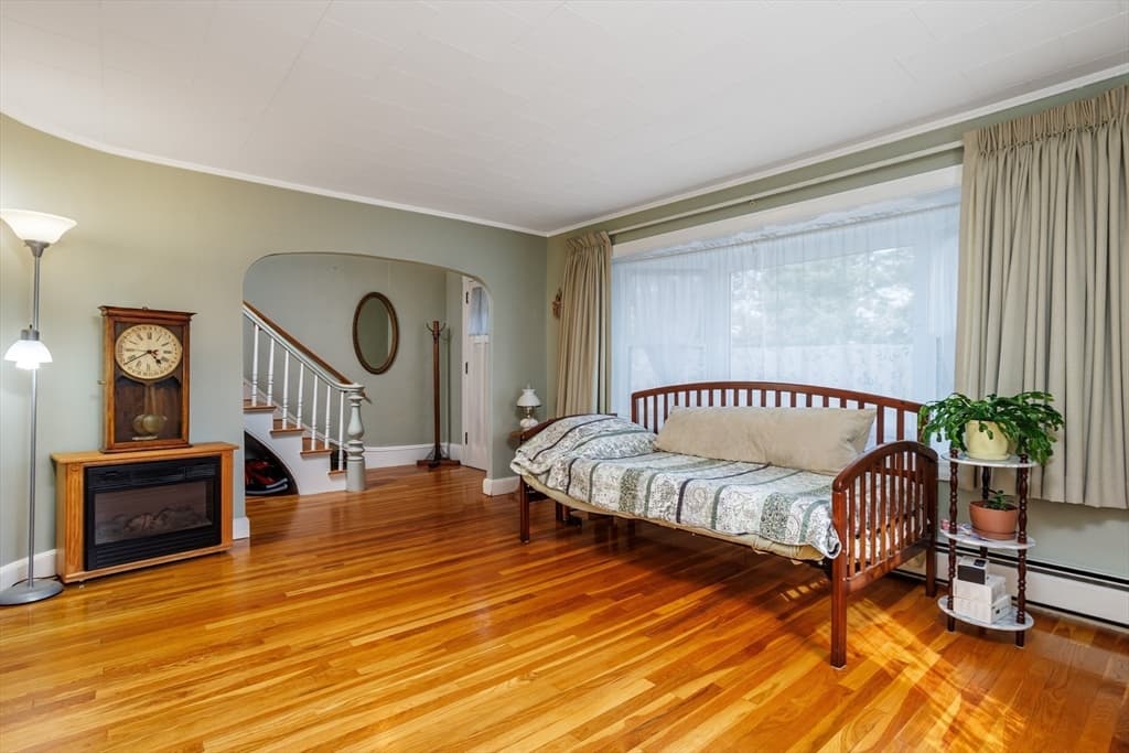 Single Family Residence at 38 Woodland St, Methuen MA 01844, Methuen, photo 6 of 41