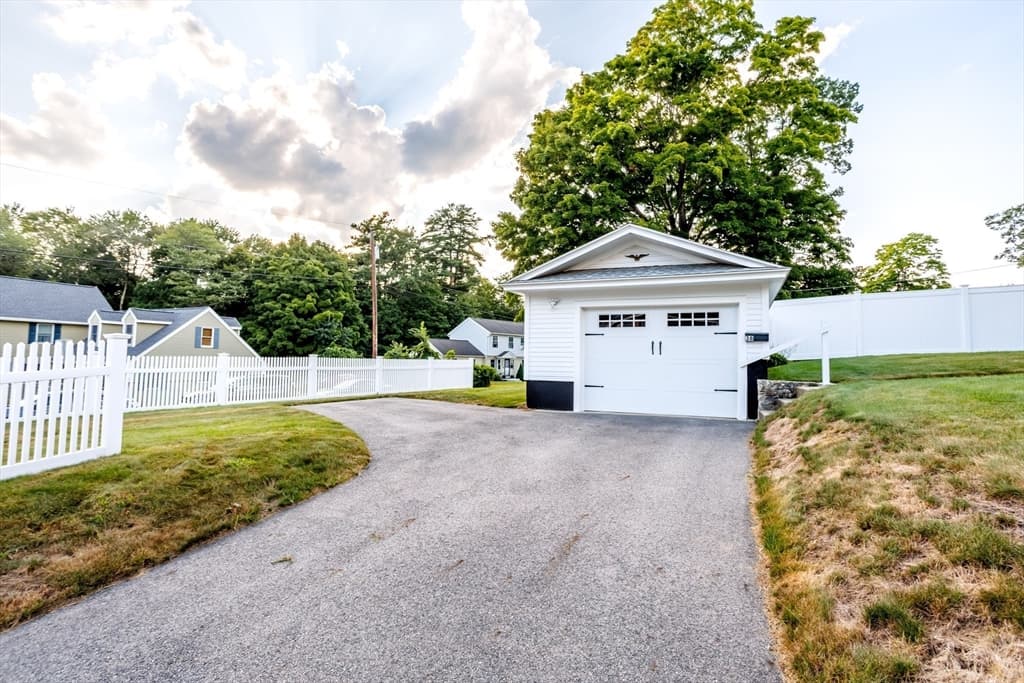 Single Family Residence at 38 Woodland St, Methuen MA 01844, Methuen, photo 40 of 41