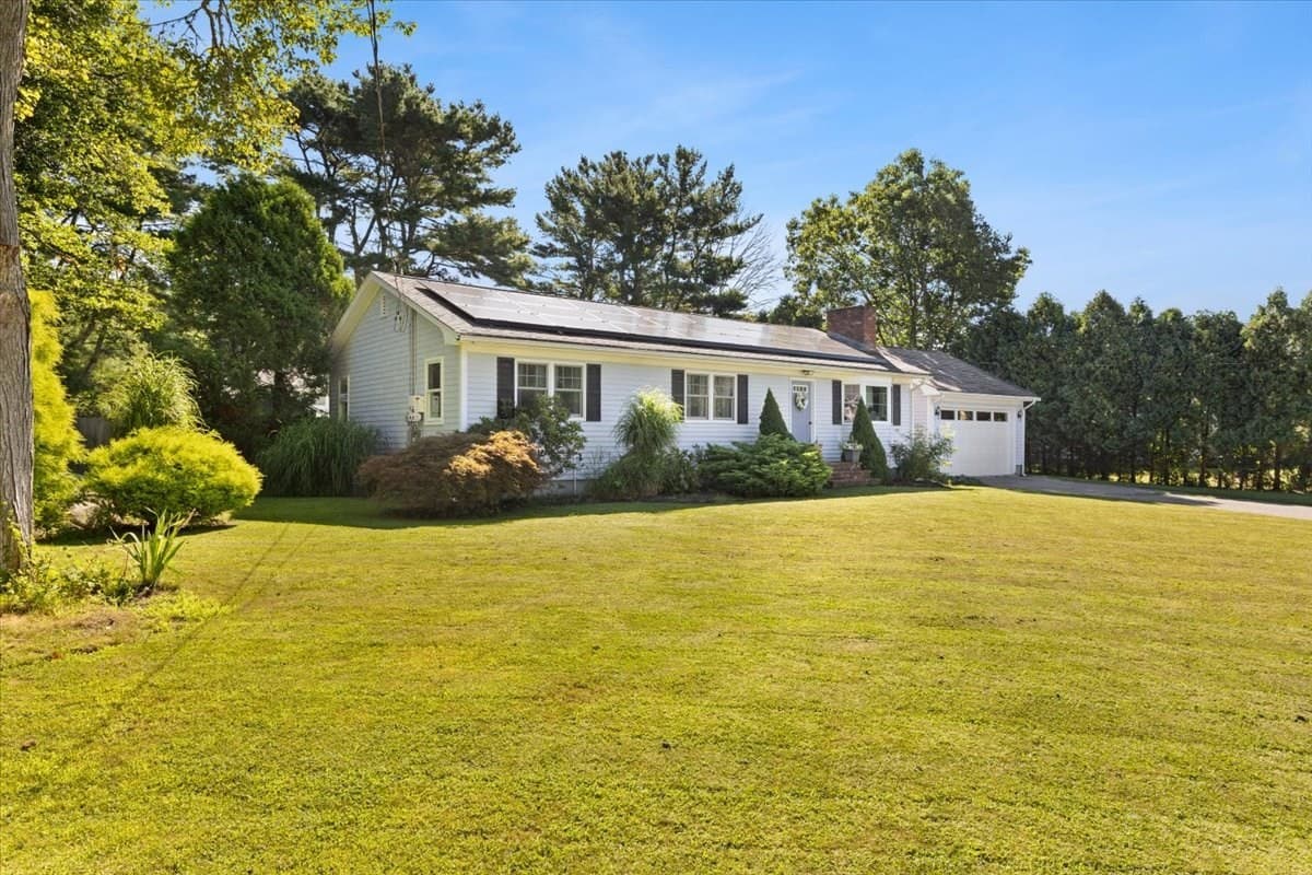 Single Family Residence at 16 Green Meadow Dr, Acushnet MA 02743, Acushnet, photo 3 of 42