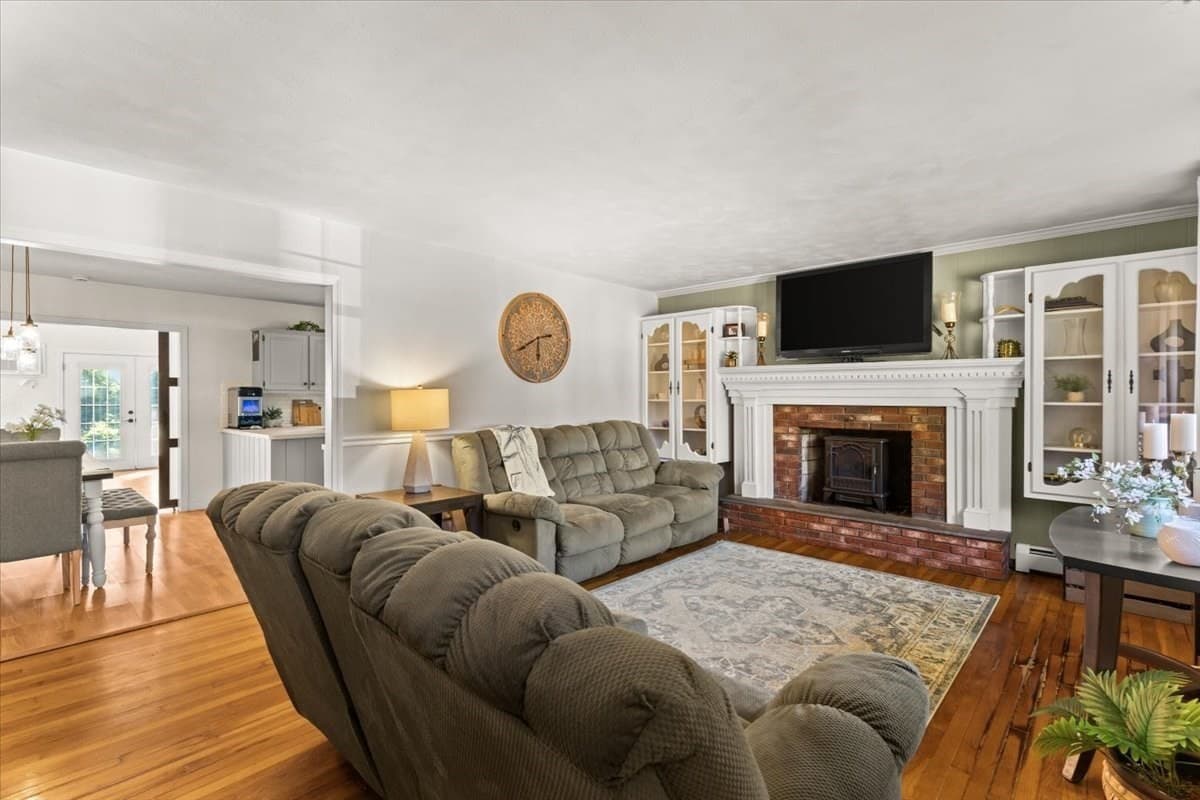 Single Family Residence at 16 Green Meadow Dr, Acushnet MA 02743, Acushnet, photo 28 of 42