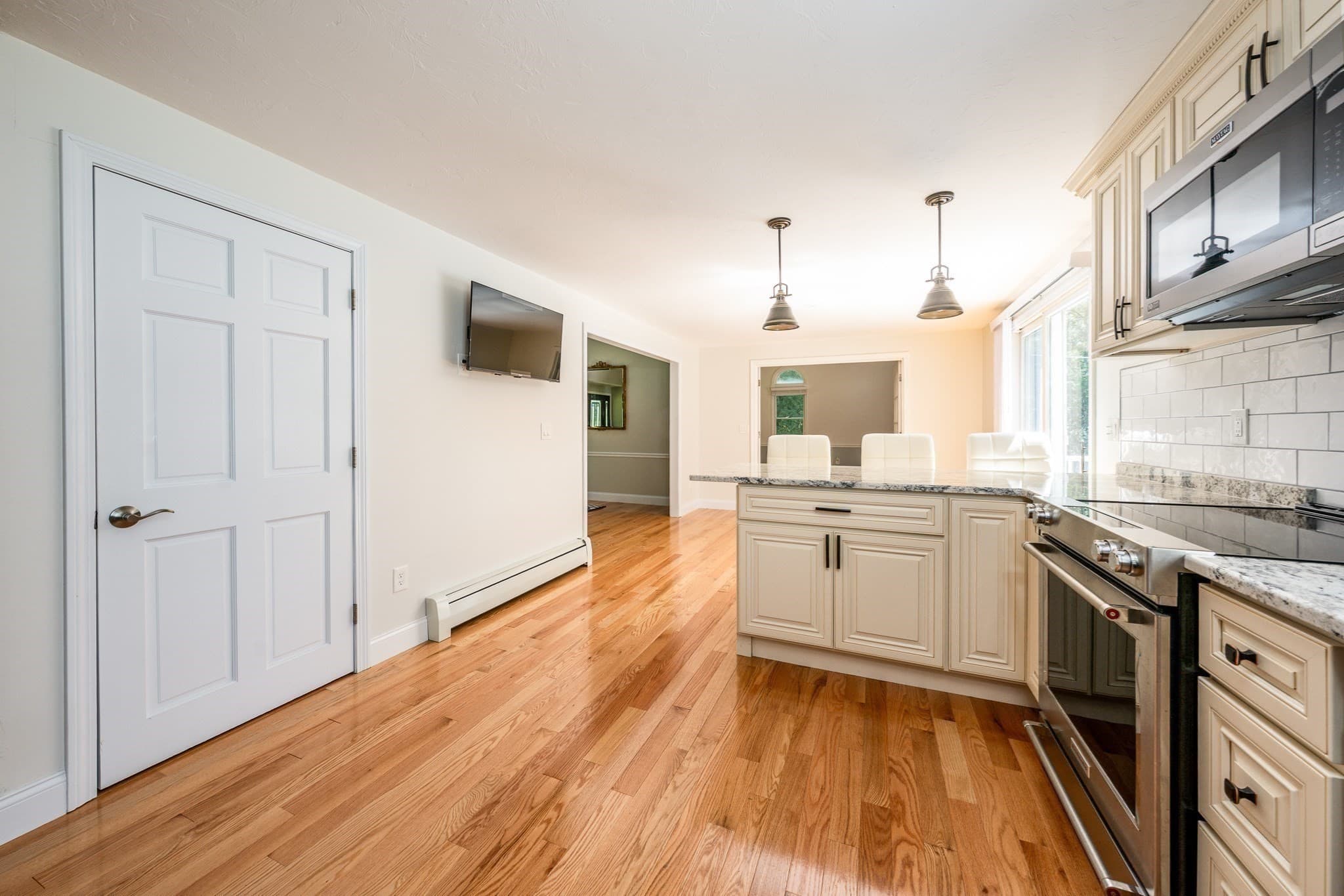 Single Family Residence at 3 Popple Bottom, Sandwich MA 02563, photo 18 of 40