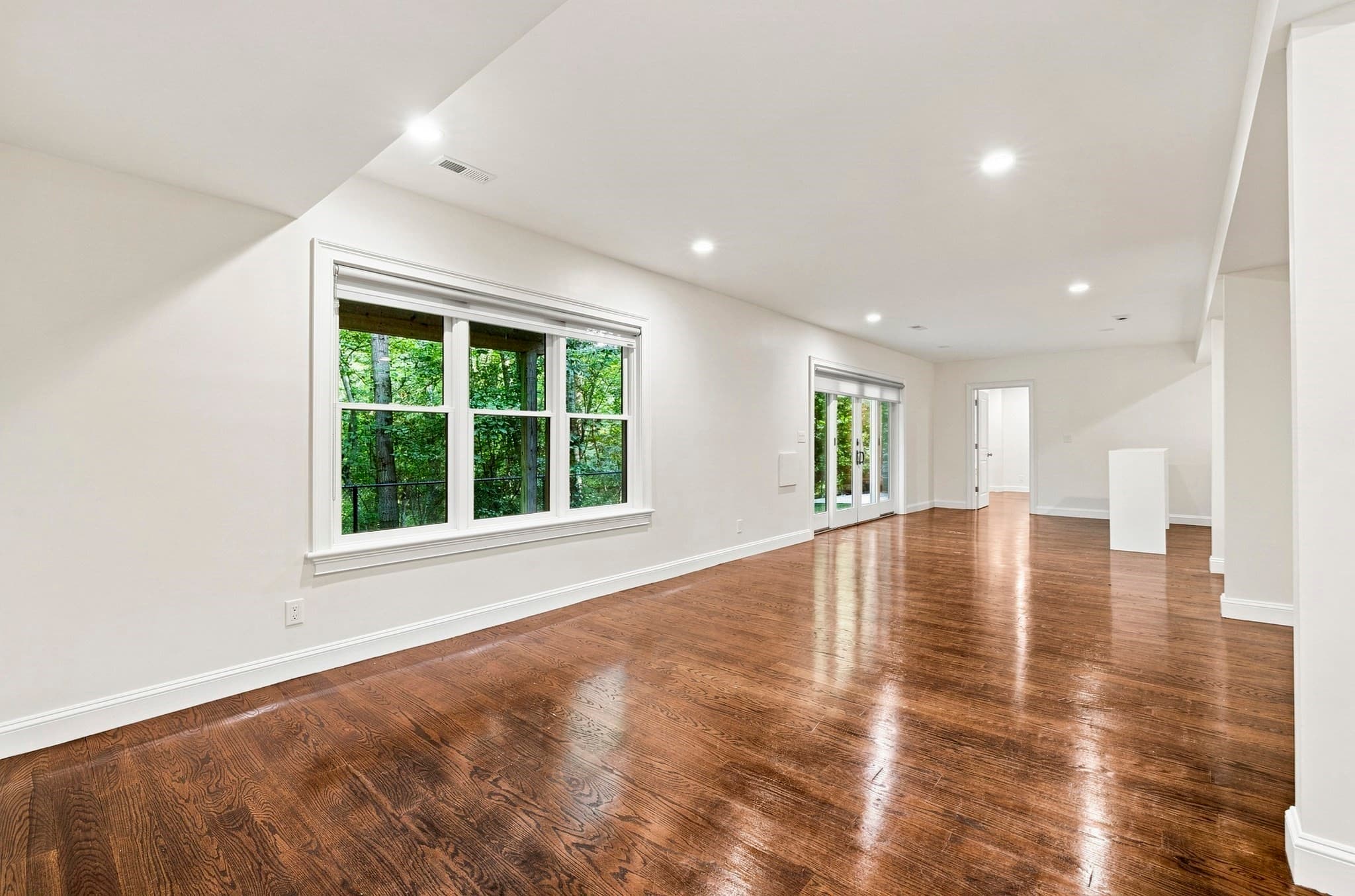 Single Family Residence at 31 Kesseler Way, Newton MA 02467, Newton, photo 16 of 38