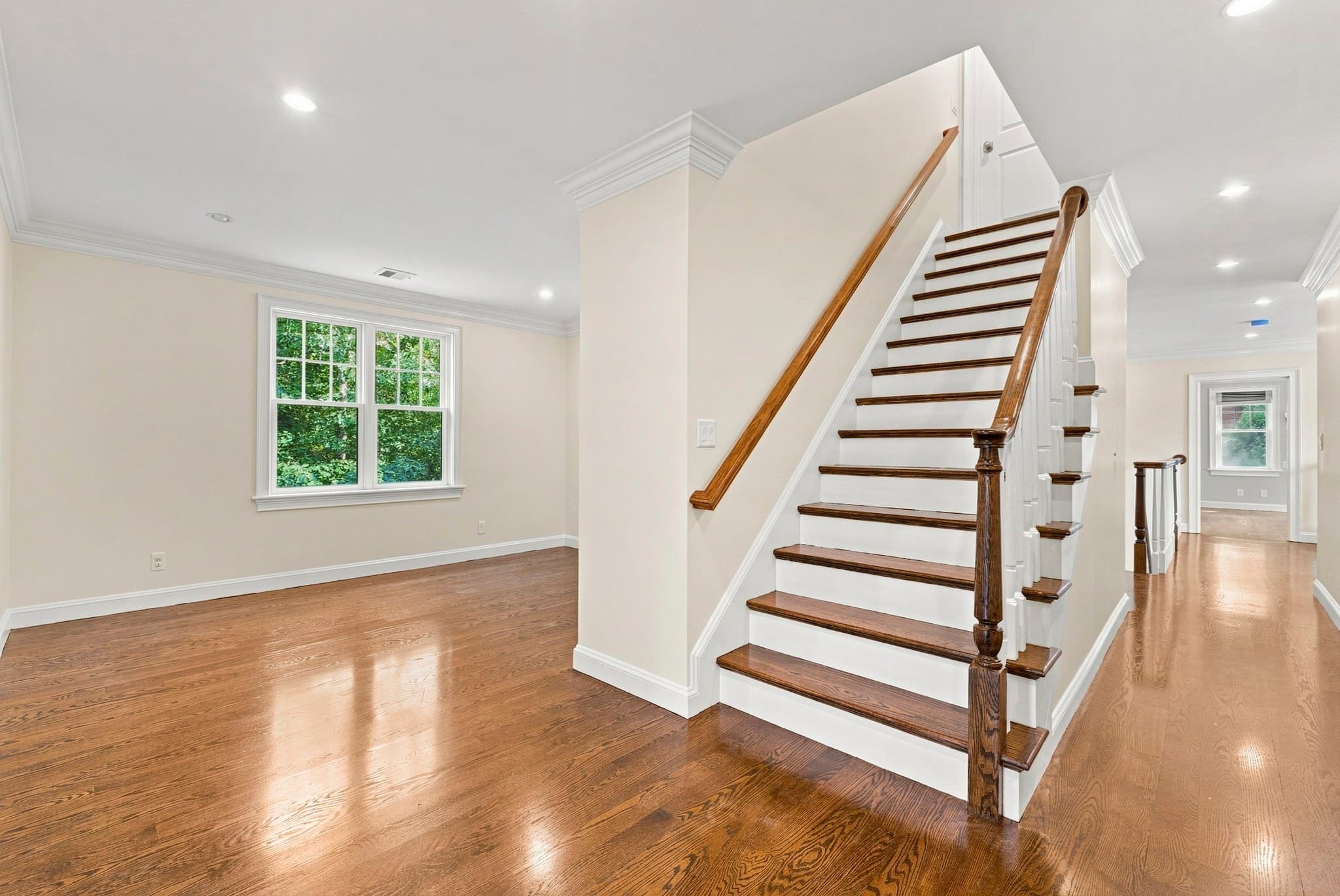 Single Family Residence at 31 Kesseler Way, Newton MA 02467, Newton, photo 26 of 38