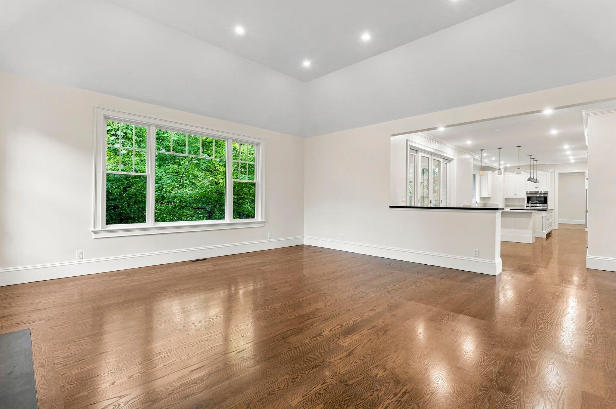 Single Family Residence at 31 Kesseler Way, Newton MA 02467, Newton, photo 7 of 38