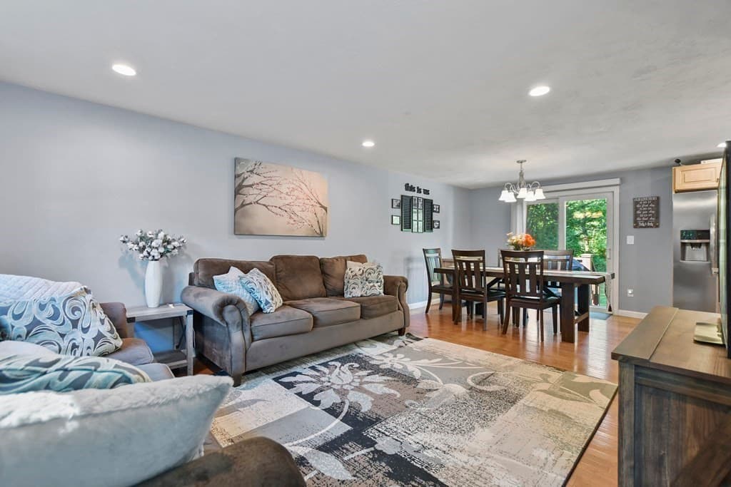 Single Family Residence at 33 Longley Rd, Groton MA 01450, Groton, photo 6 of 25